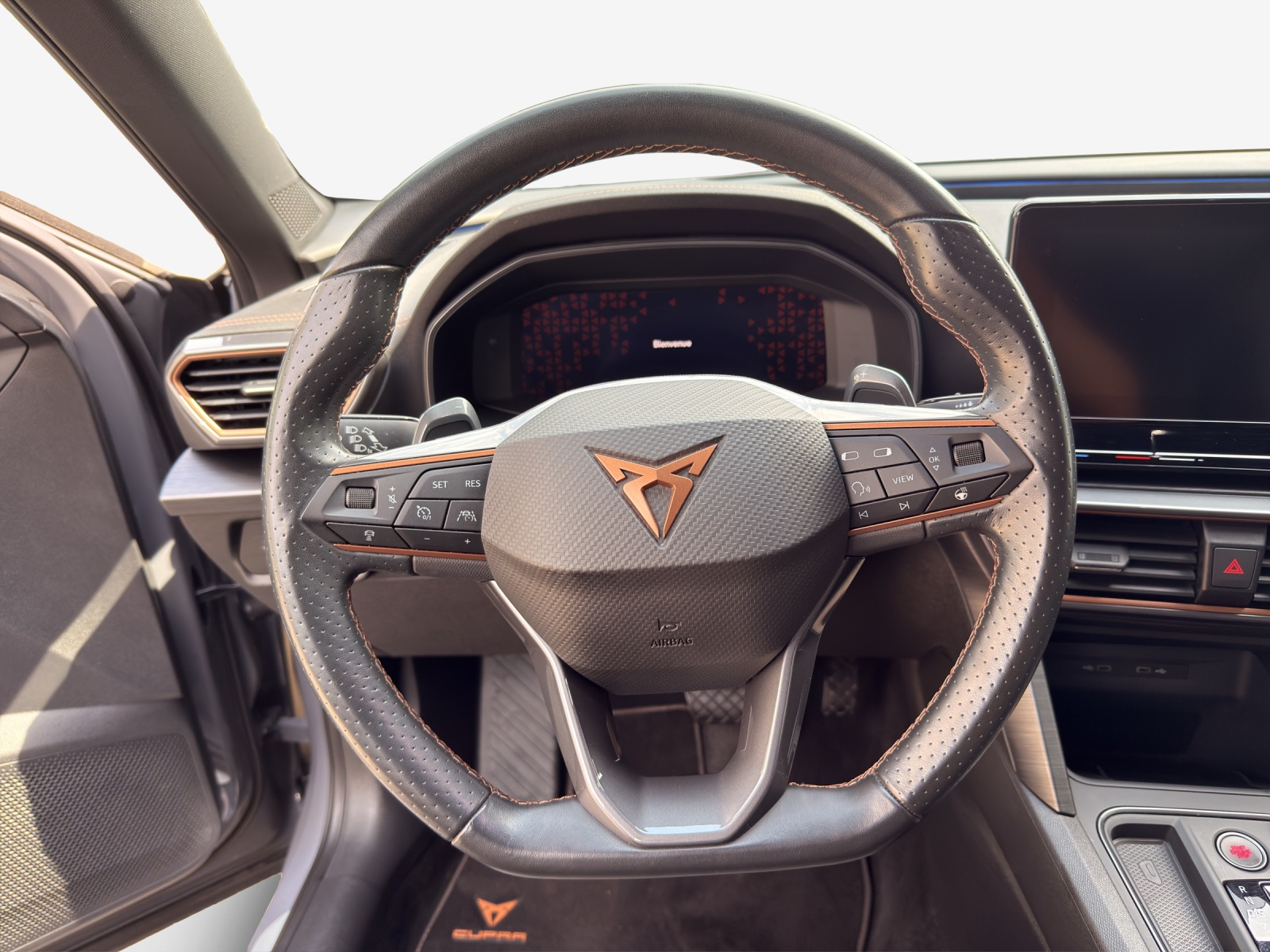 CUPRA Formentor 1.5 TSI DSG-image-9