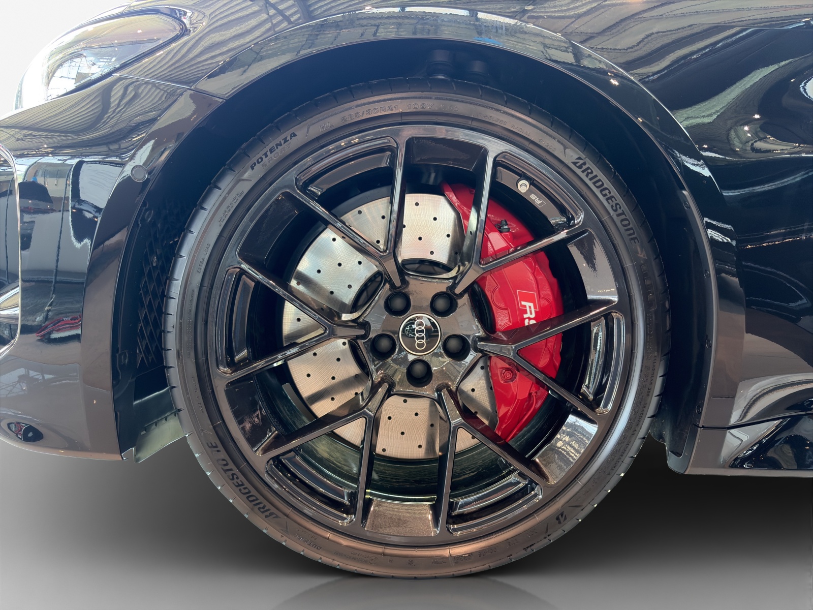 AUDI RS 5 Avant TFSI 470 kW Tiptronic quattro-image-13