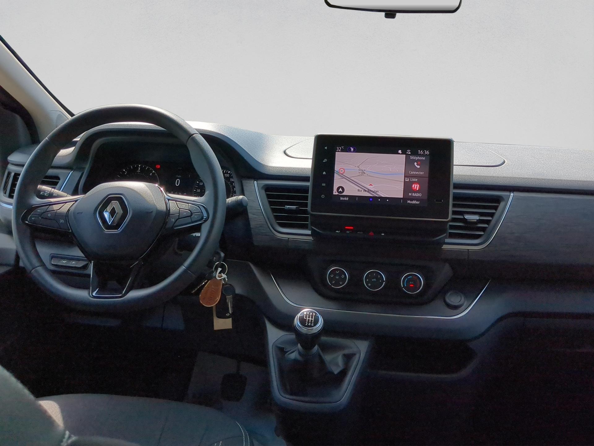 RENAULT Trafic Blue dCi 150 Spacenomad Equilibre-image-12