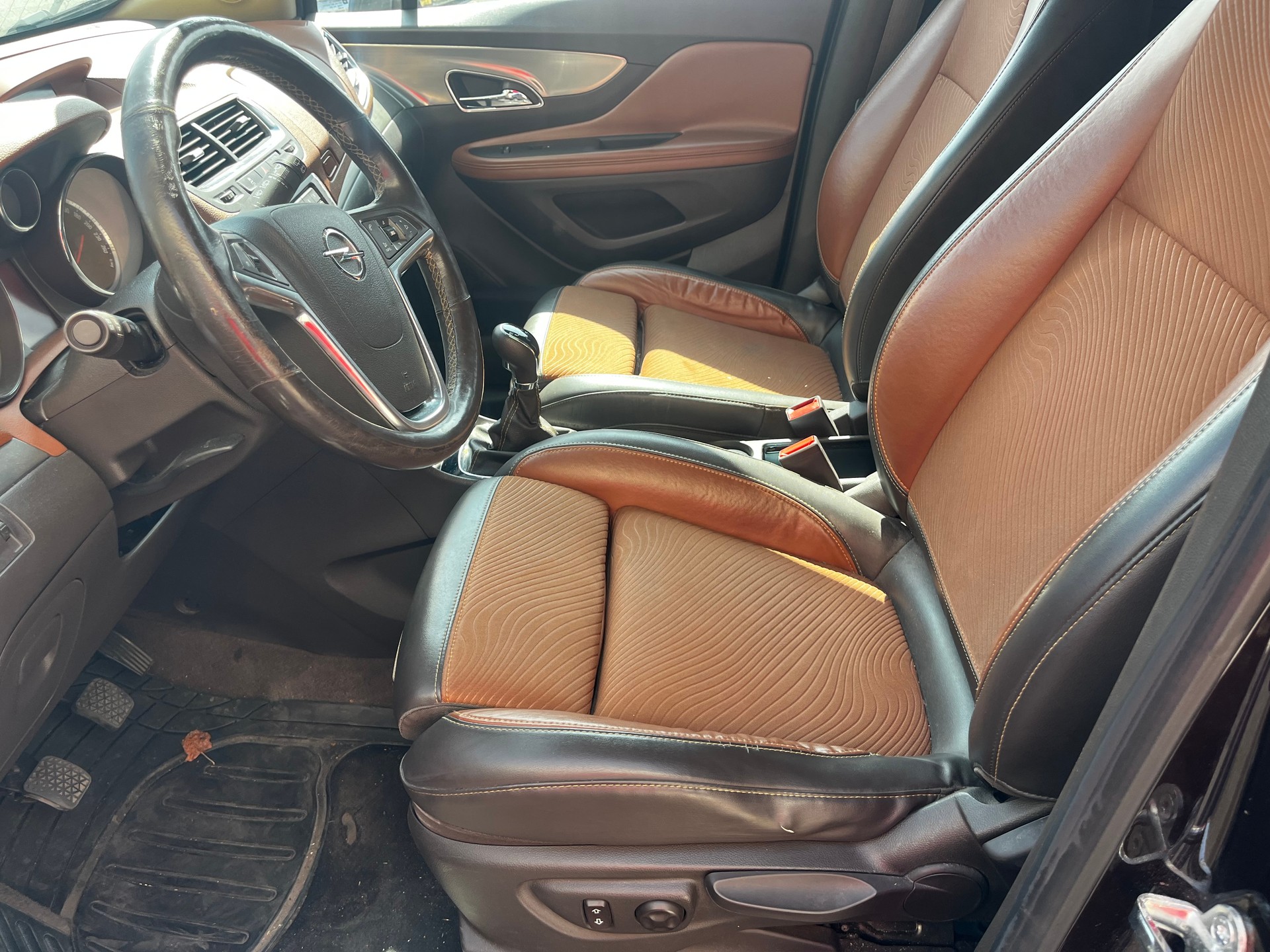 OPEL Mokka 1.4i 16V Turbo Cosmo 4WD-image-8