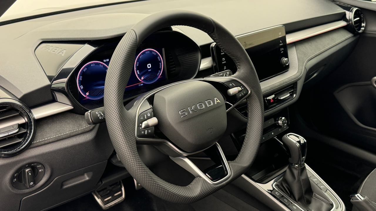 SKODA Fabia 1.5 TSI Monte Carlo DSG-image-6