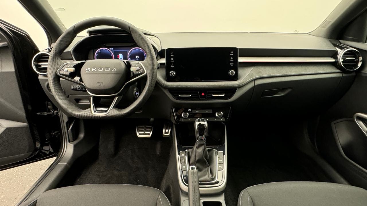 SKODA Fabia 1.5 TSI Monte Carlo DSG-image-5