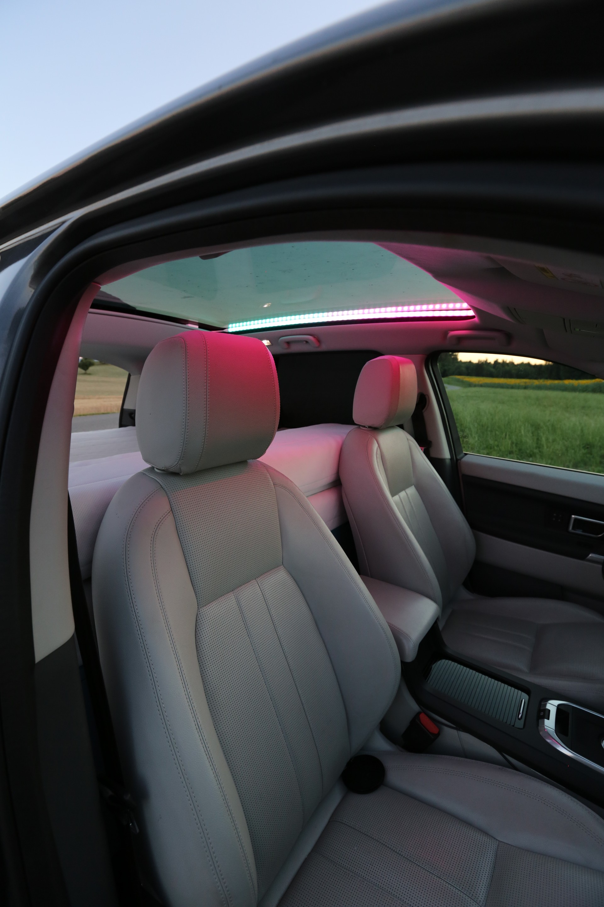 LAND ROVER Discovery Sport 2.0 TD4 180 HSE-image-17