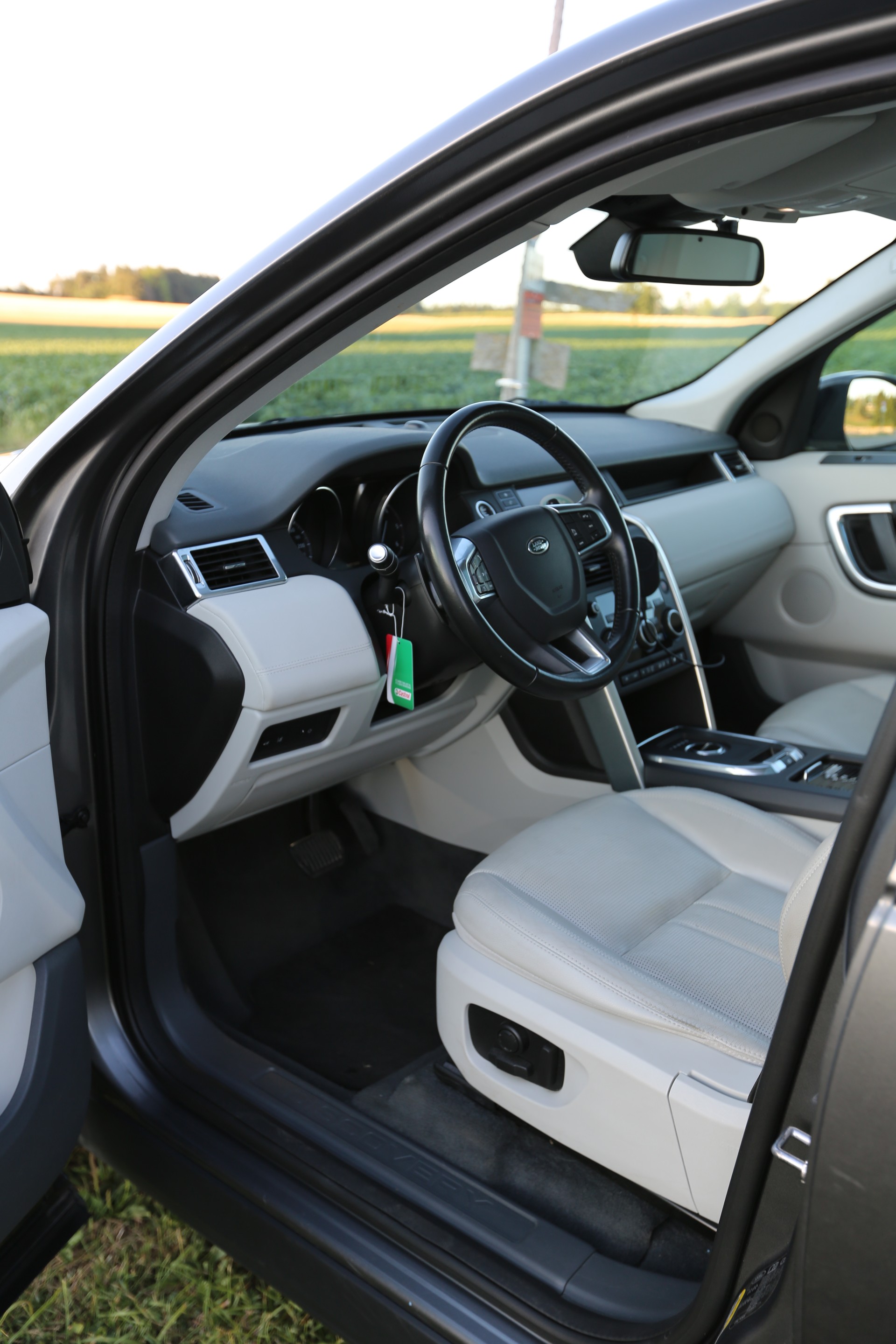 LAND ROVER Discovery Sport 2.0 TD4 180 HSE-image-11