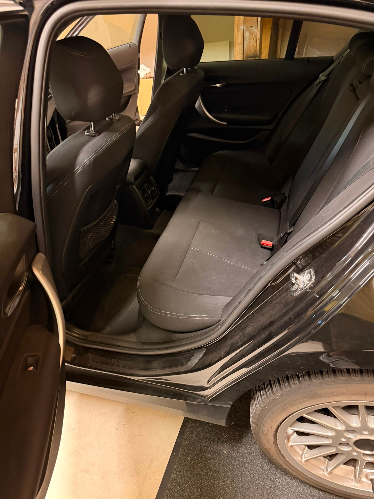 BMW 120d Sport Line-image-6