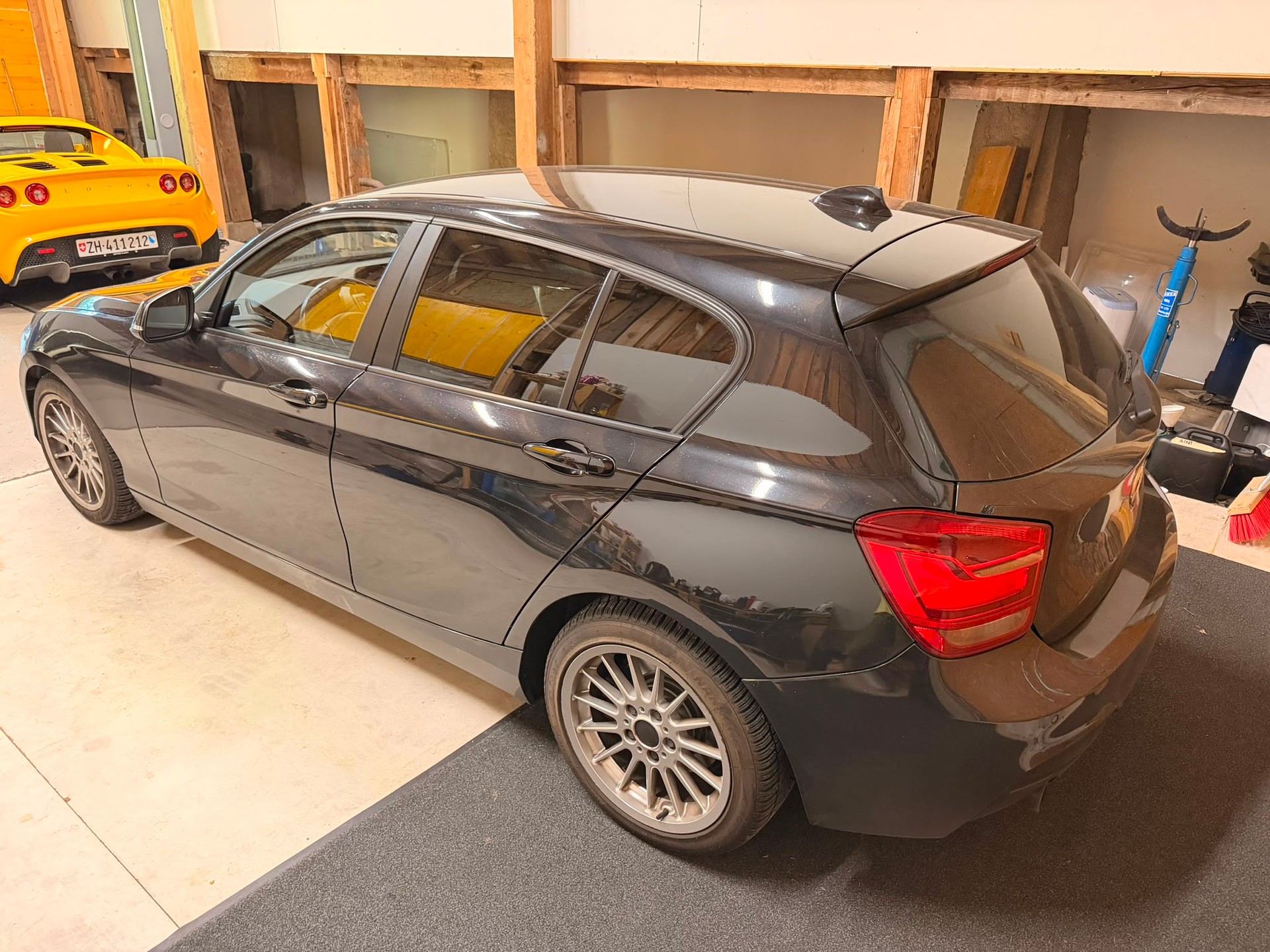 BMW 120d Sport Line-image-3