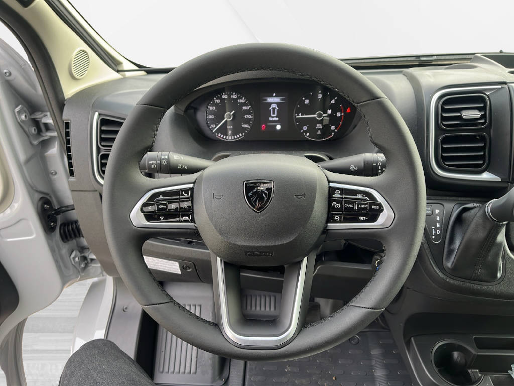 PEUGEOT CROSSCAMP EXPDN 7.4E AT-image-5