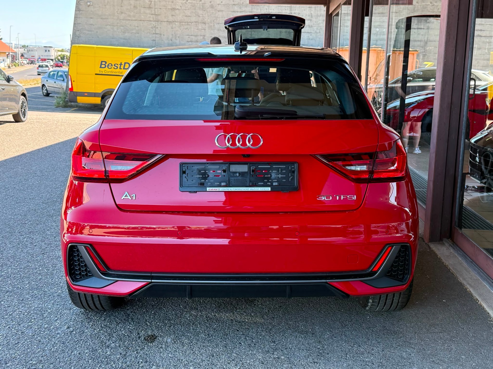 AUDI A1 Sportback 30 TFSI S Line S-tronic-image-4