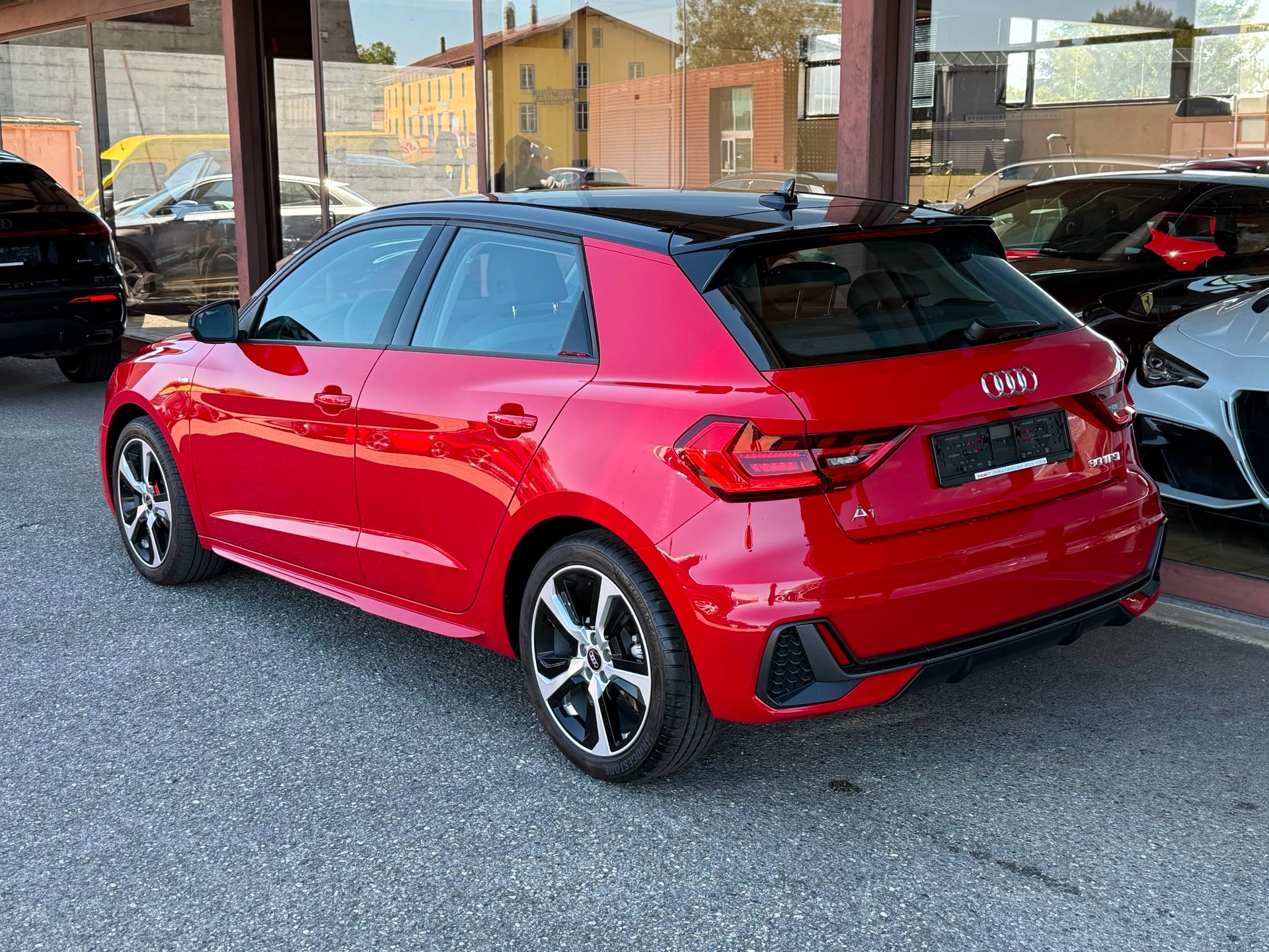 AUDI A1 Sportback 30 TFSI S Line S-tronic-image-3