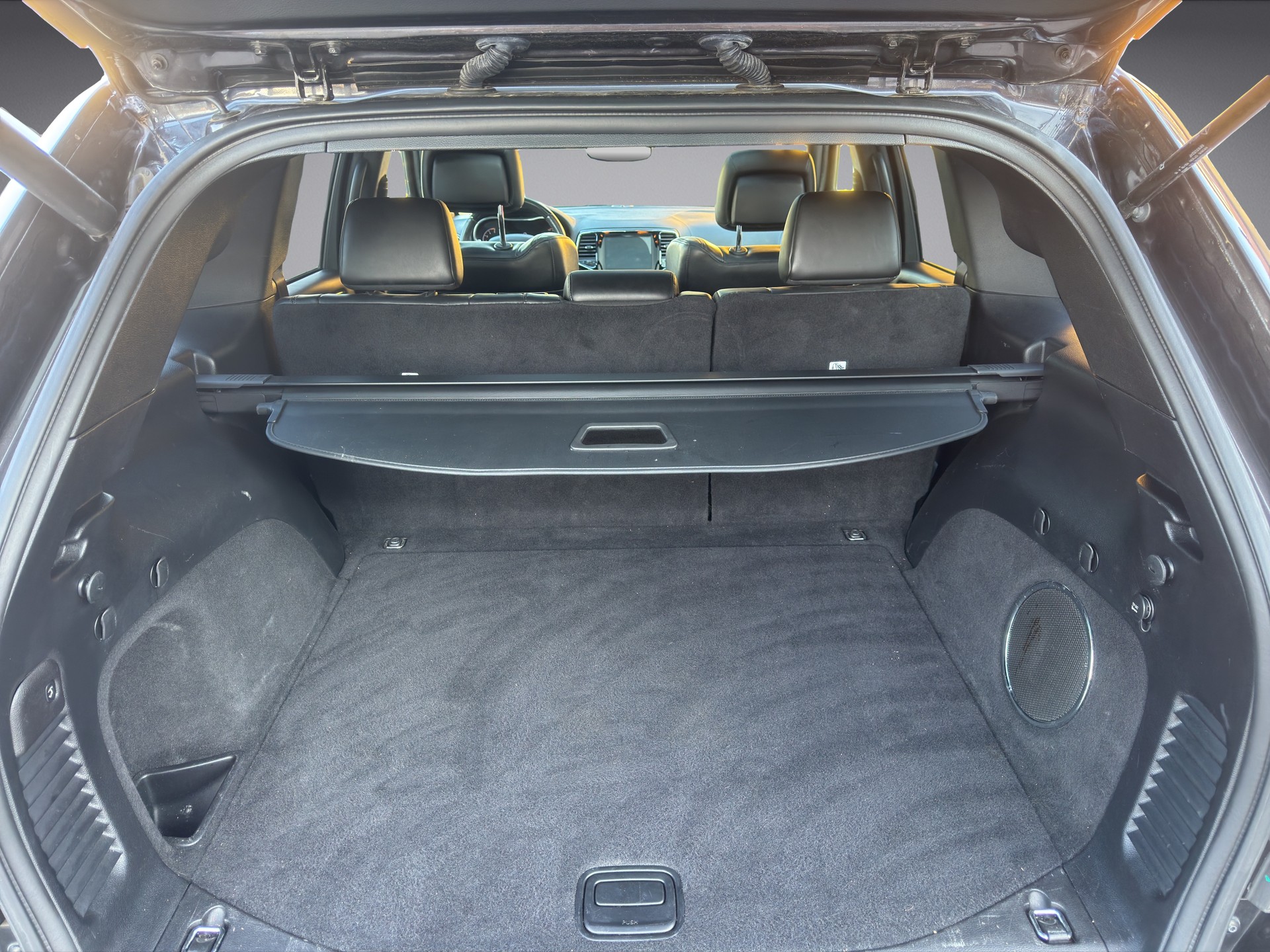 JEEP Grand Cherokee 3.0 CRD 250 Overland-image-5