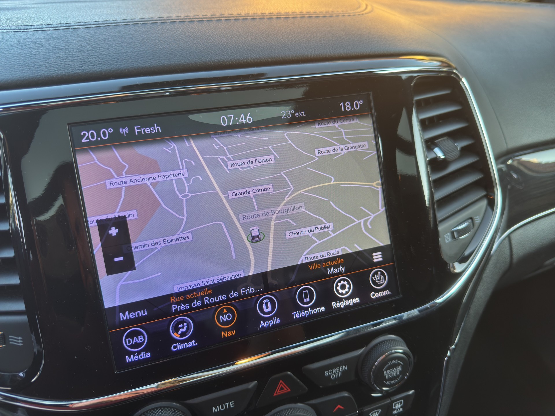 JEEP Grand Cherokee 3.0 CRD 250 Overland-image-10