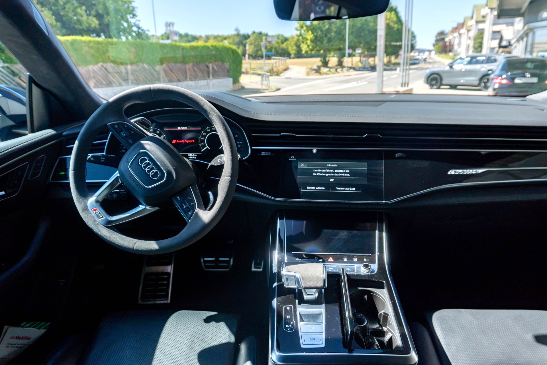 AUDI RSQ8 quattro tiptronic-image-10