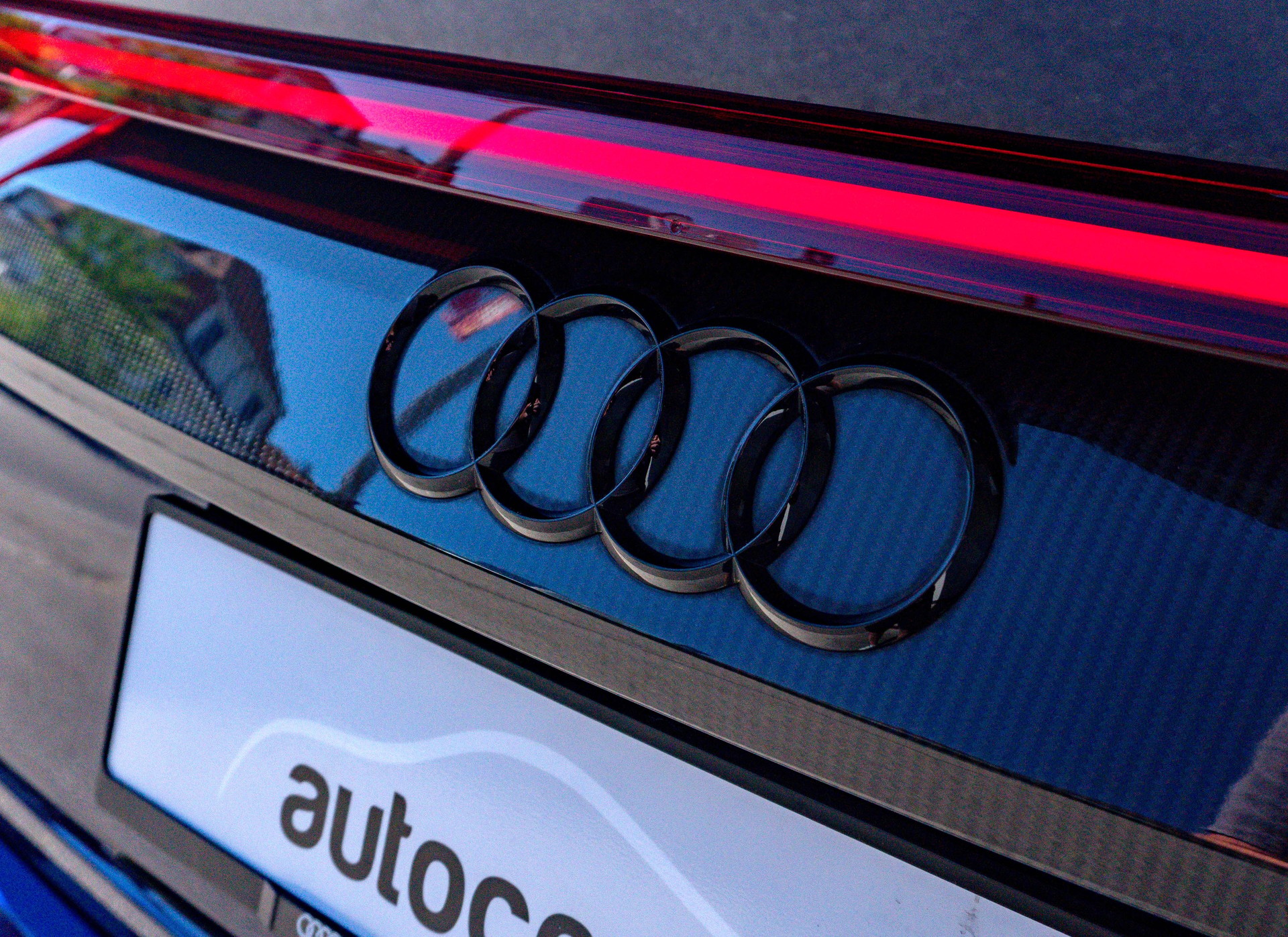 AUDI RSQ8 quattro tiptronic-image-7