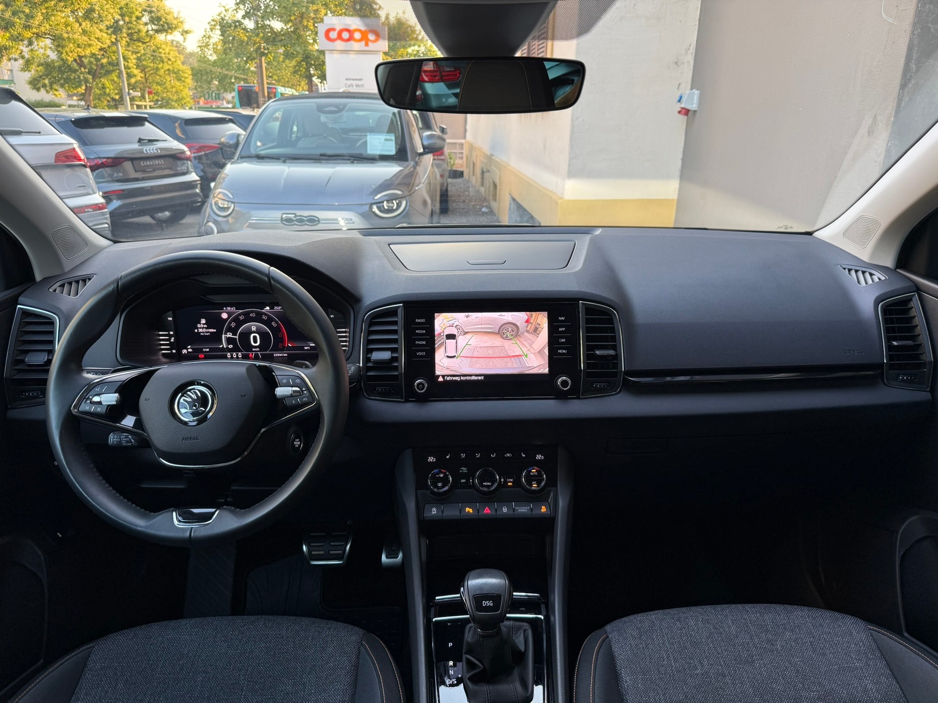 SKODA Karoq 1.5 TSI Ambition DSG-image-8