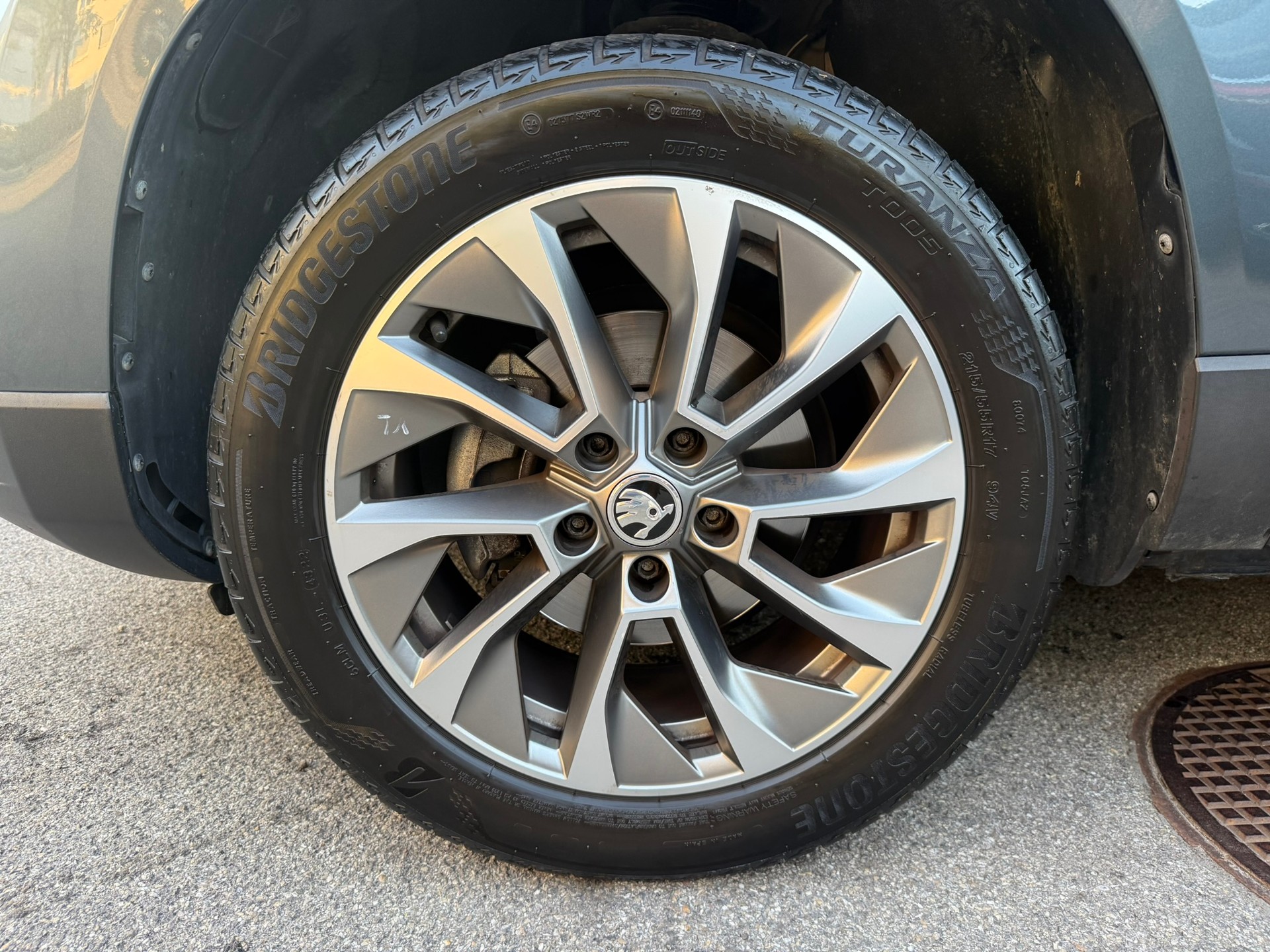 SKODA Karoq 1.5 TSI Ambition DSG-image-4