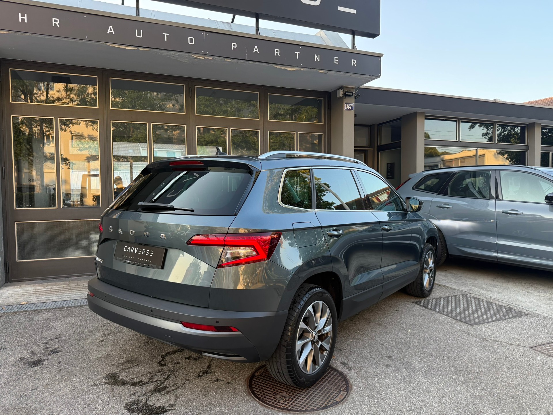 SKODA Karoq 1.5 TSI Ambition DSG-image-3