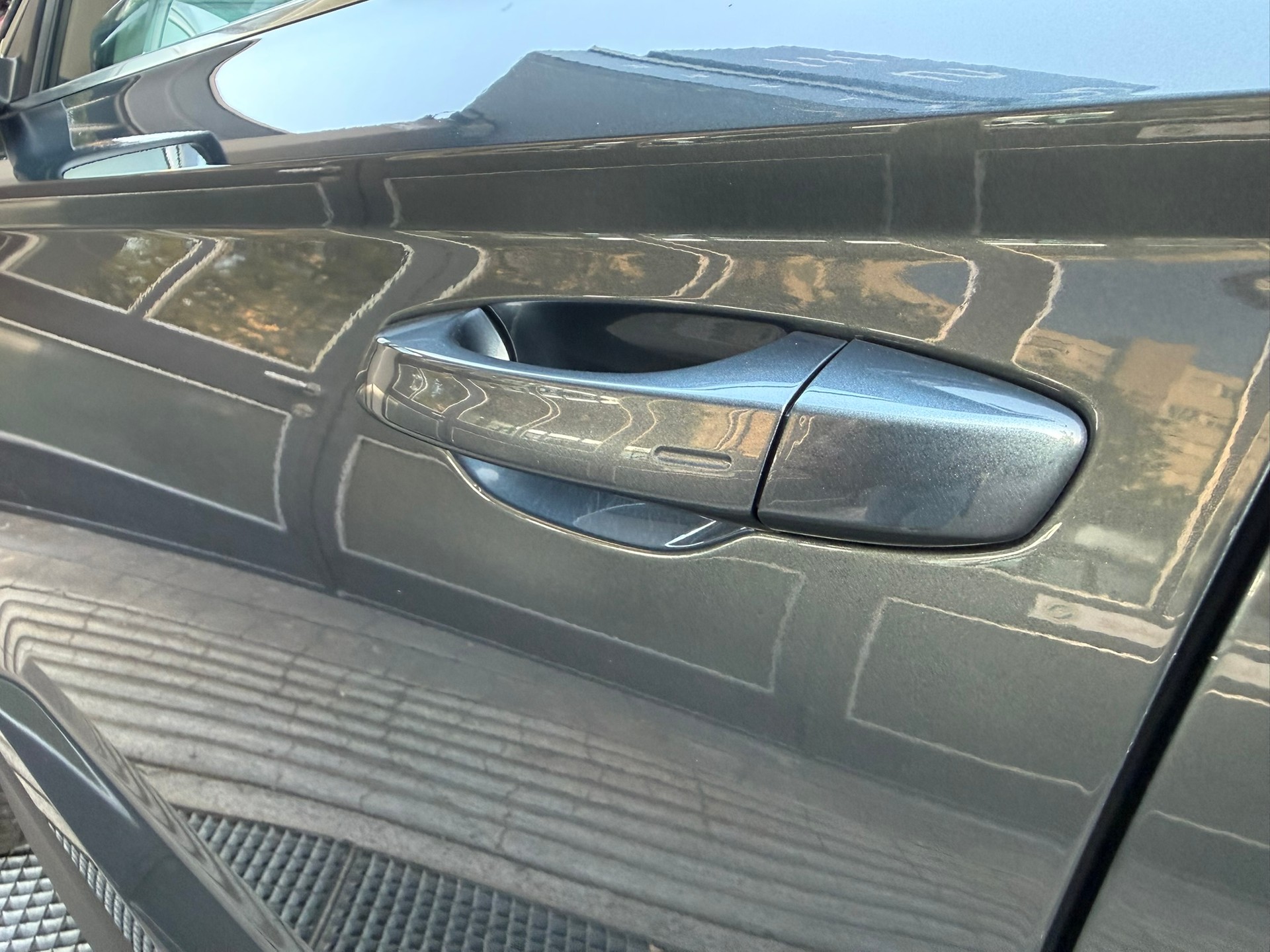 SKODA Karoq 1.5 TSI Ambition DSG-image-18