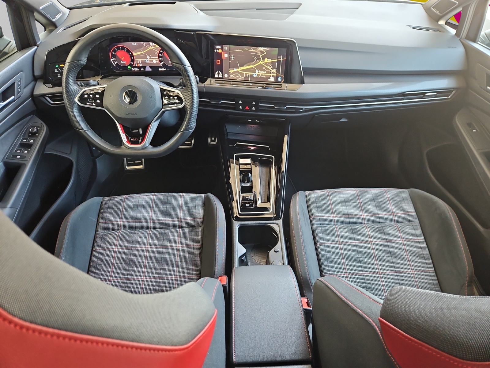 VW Golf 2.0 TSI GTI DSG-image-8