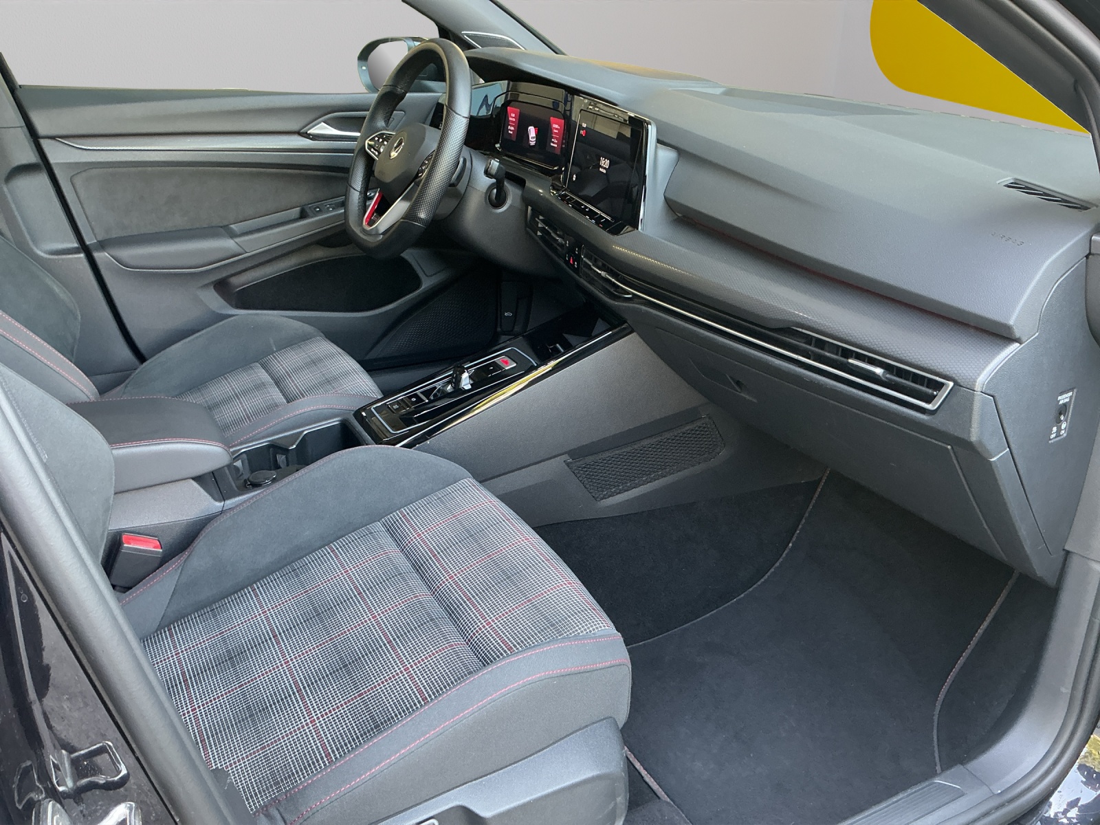 VW Golf 2.0 TSI GTI DSG-image-10