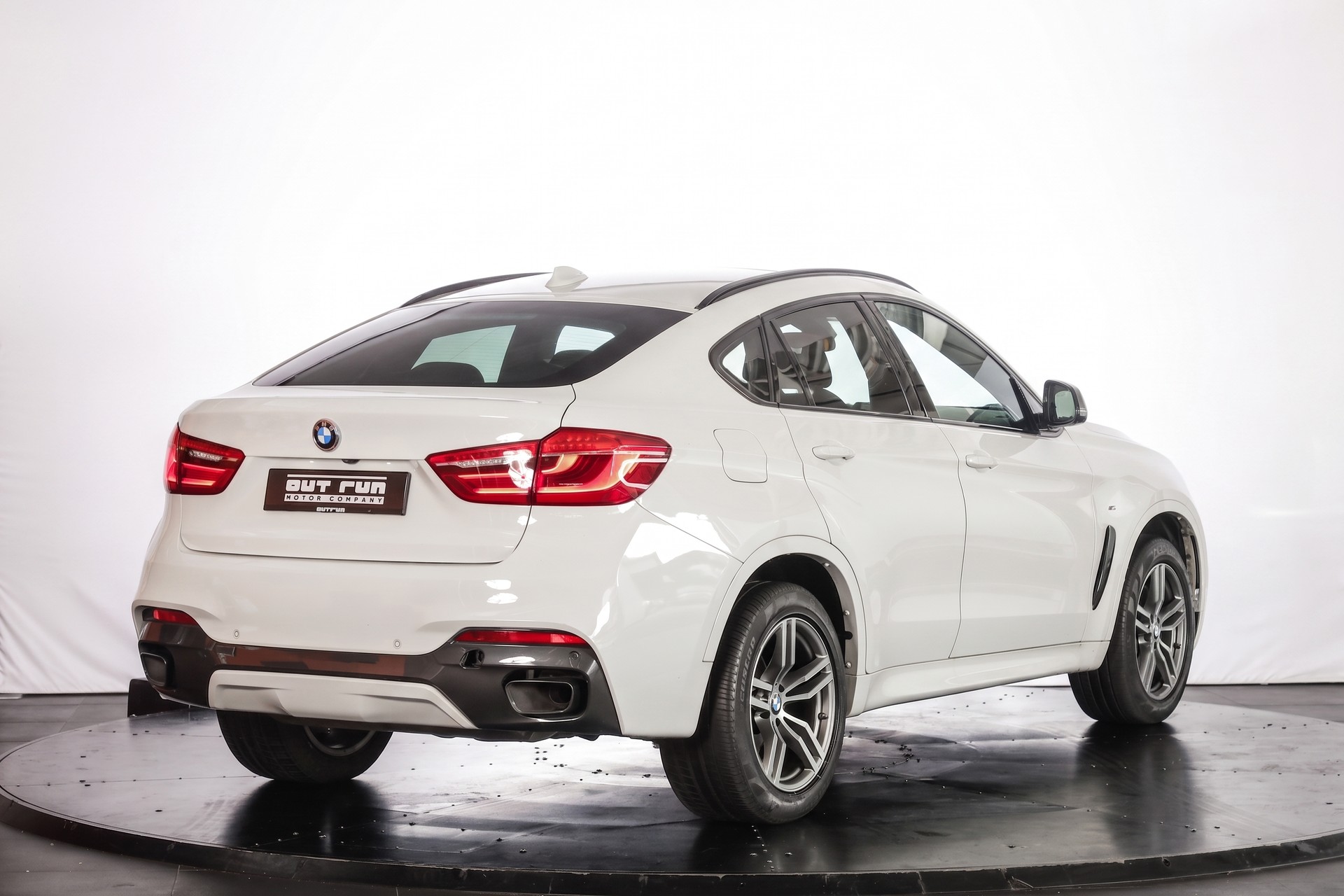BMW X6 M50d Steptronic-image-3