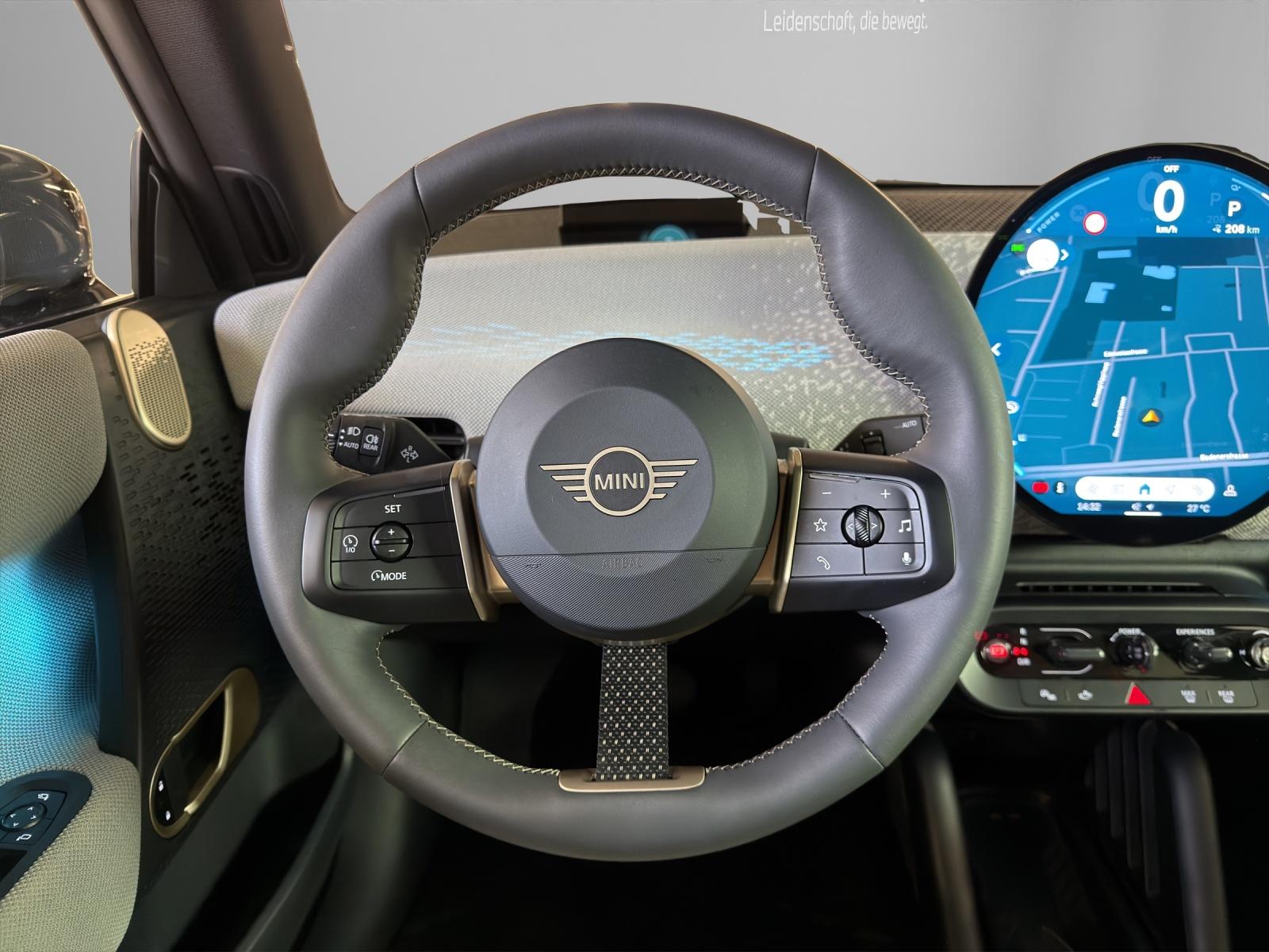 MINI J01 Cooper SE-image-10