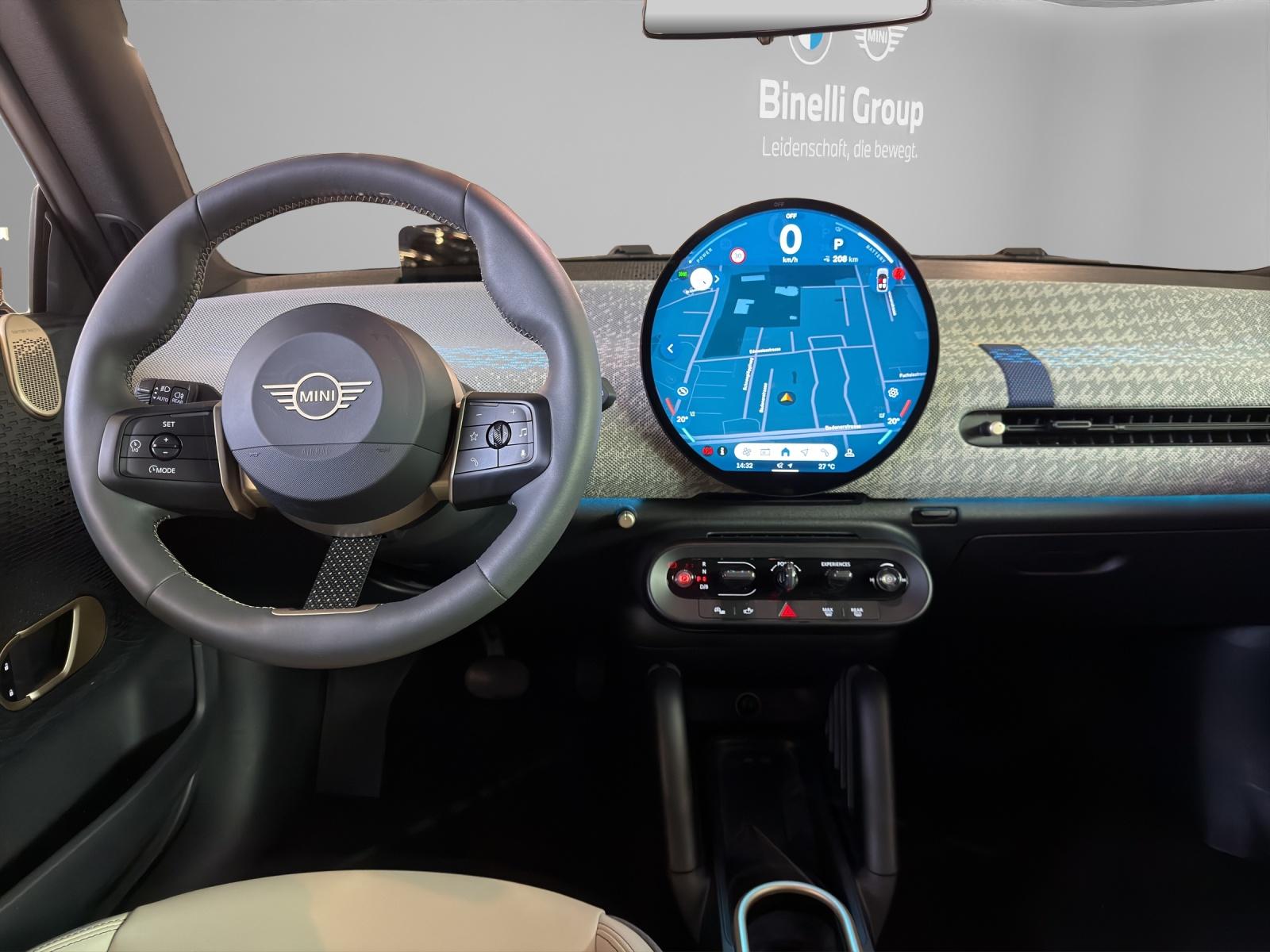 MINI J01 Cooper SE-image-11