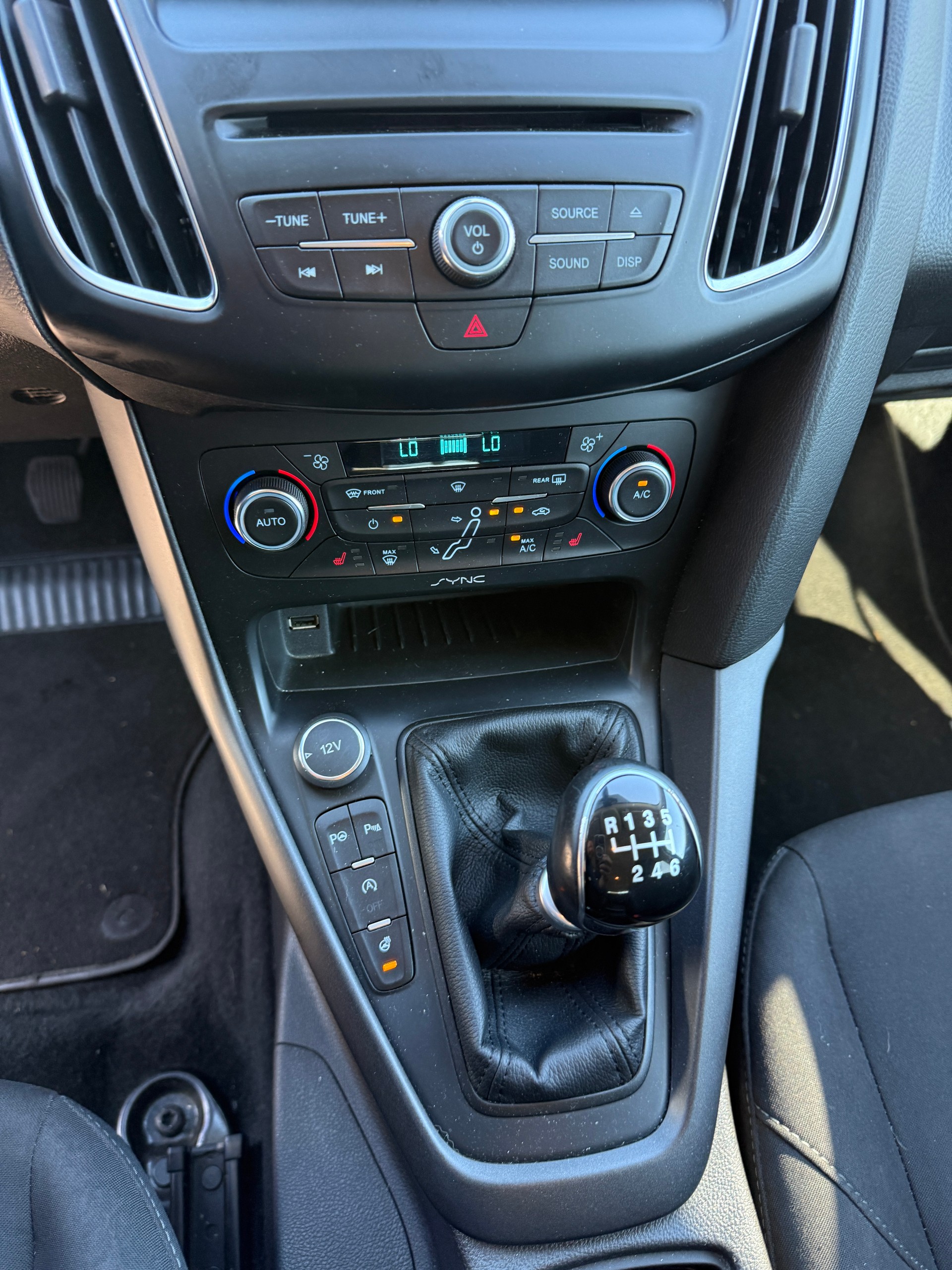 FORD Focus 1.0 SCTi Business-image-17