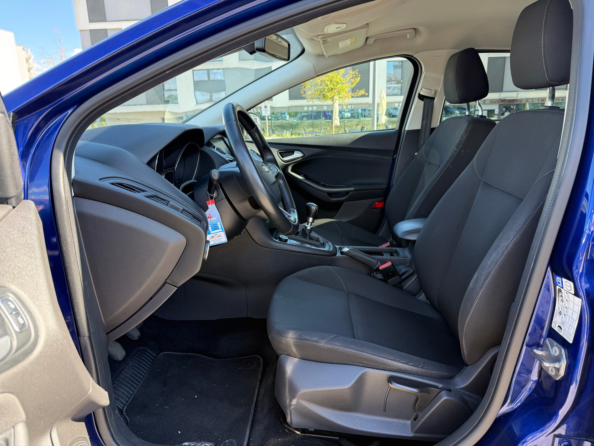 FORD Focus 1.0 SCTi Business-image-18
