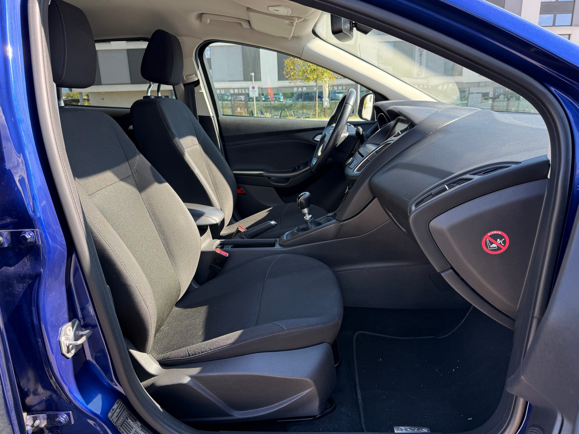 FORD Focus 1.0 SCTi Business-image-13