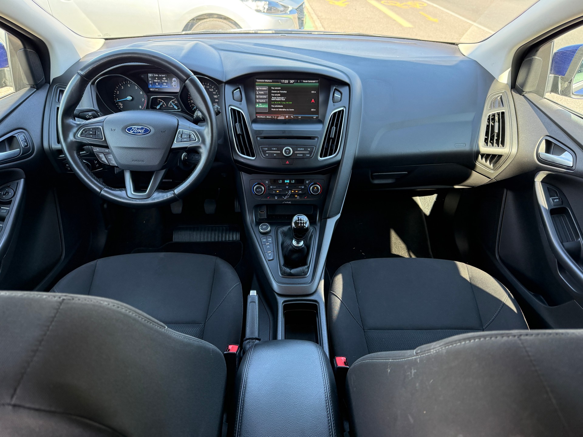 FORD Focus 1.0 SCTi Business-image-14