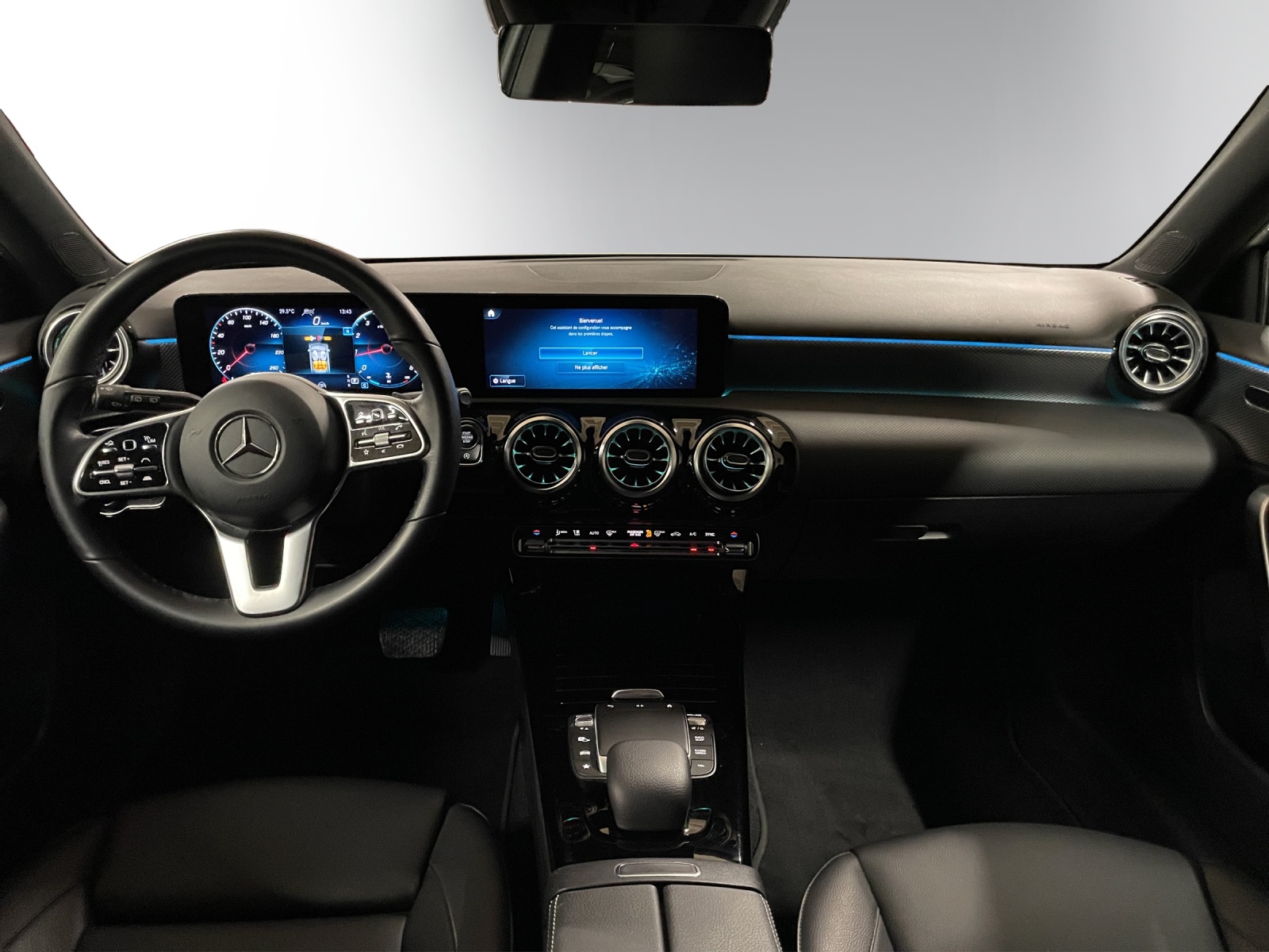 MERCEDES-BENZ A 200 4Matic Progressive 8G-DCT-image-11