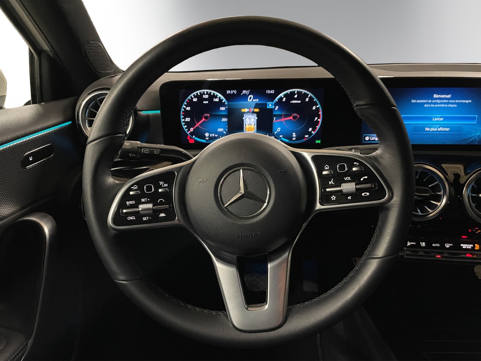 MERCEDES-BENZ A 200 4Matic Progressive 8G-DCT-image-13