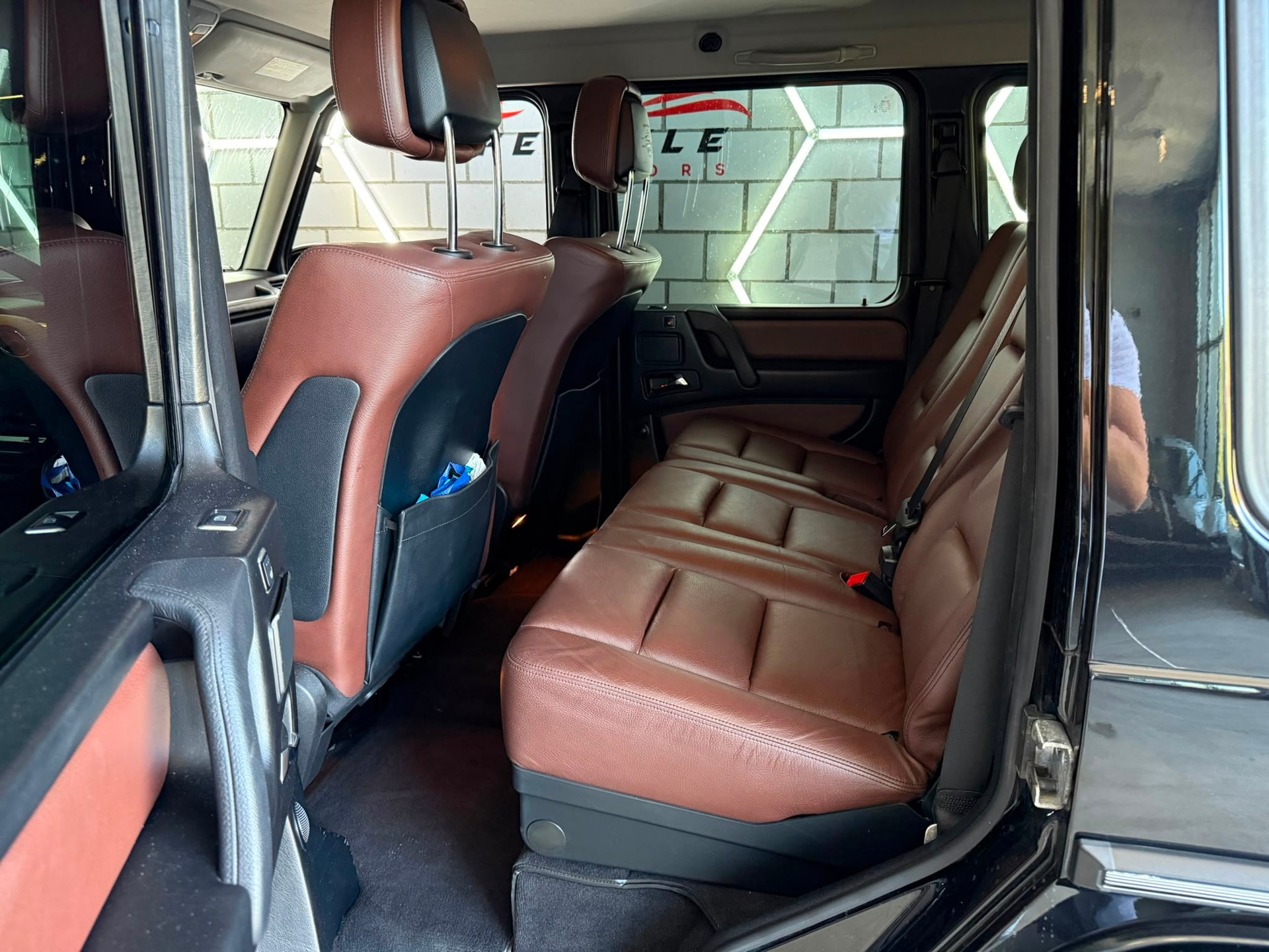 MERCEDES-BENZ G 350 BlueTEC 7G-Tronic-image-12