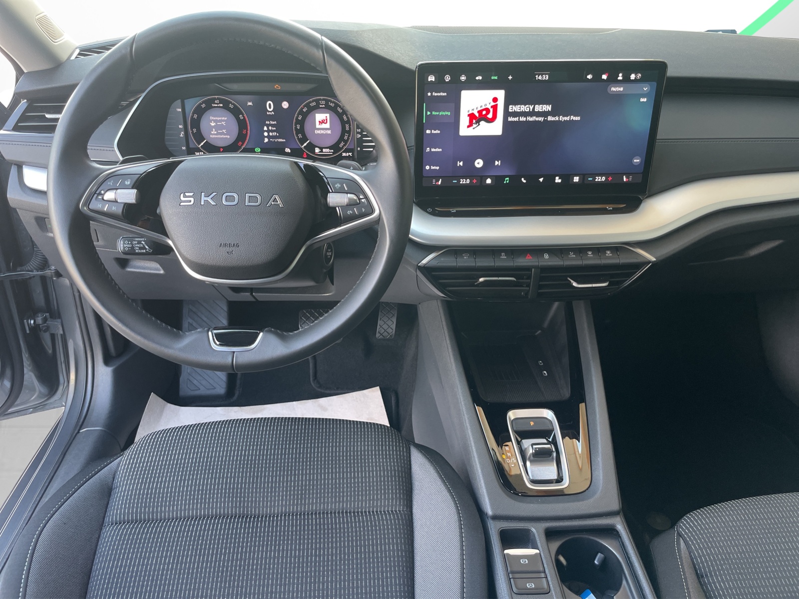 SKODA Octavia Combi 1.5 TSI mHEV DSG Dynamic-image-9
