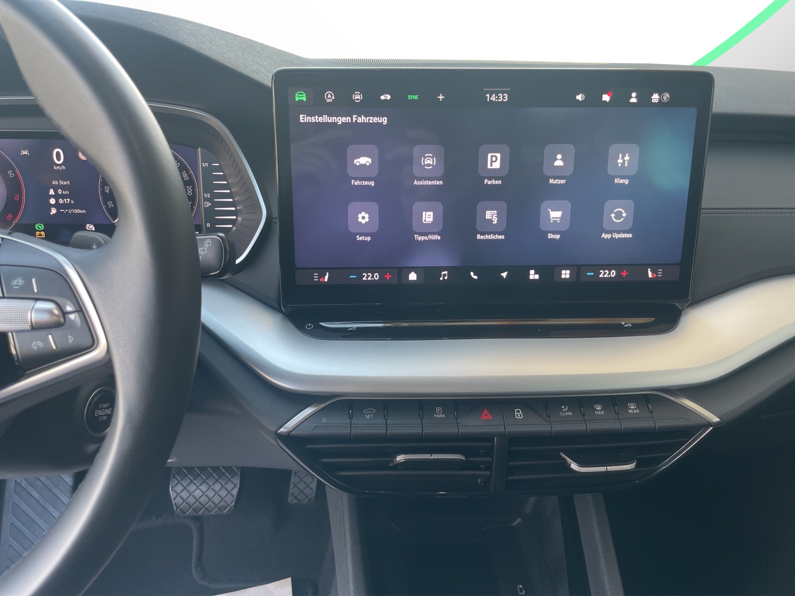SKODA Octavia Combi 1.5 TSI mHEV DSG Dynamic-image-10