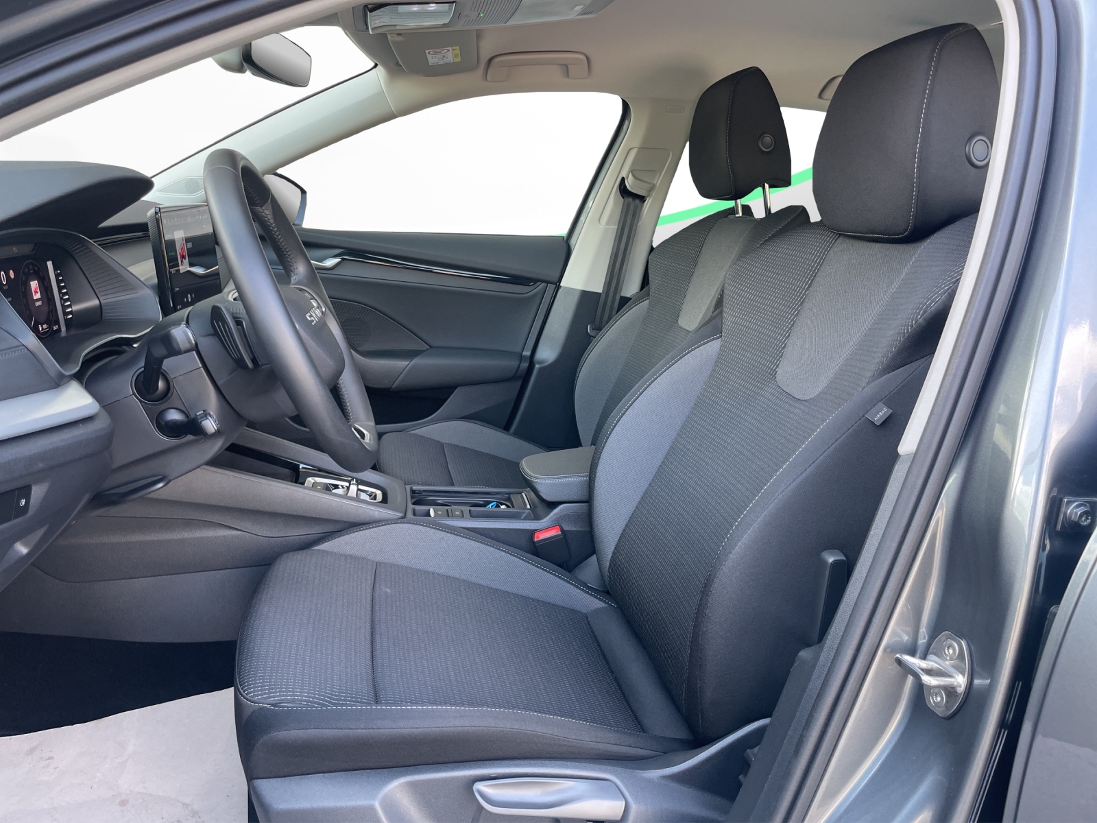 SKODA Octavia Combi 1.5 TSI mHEV DSG Dynamic-image-6