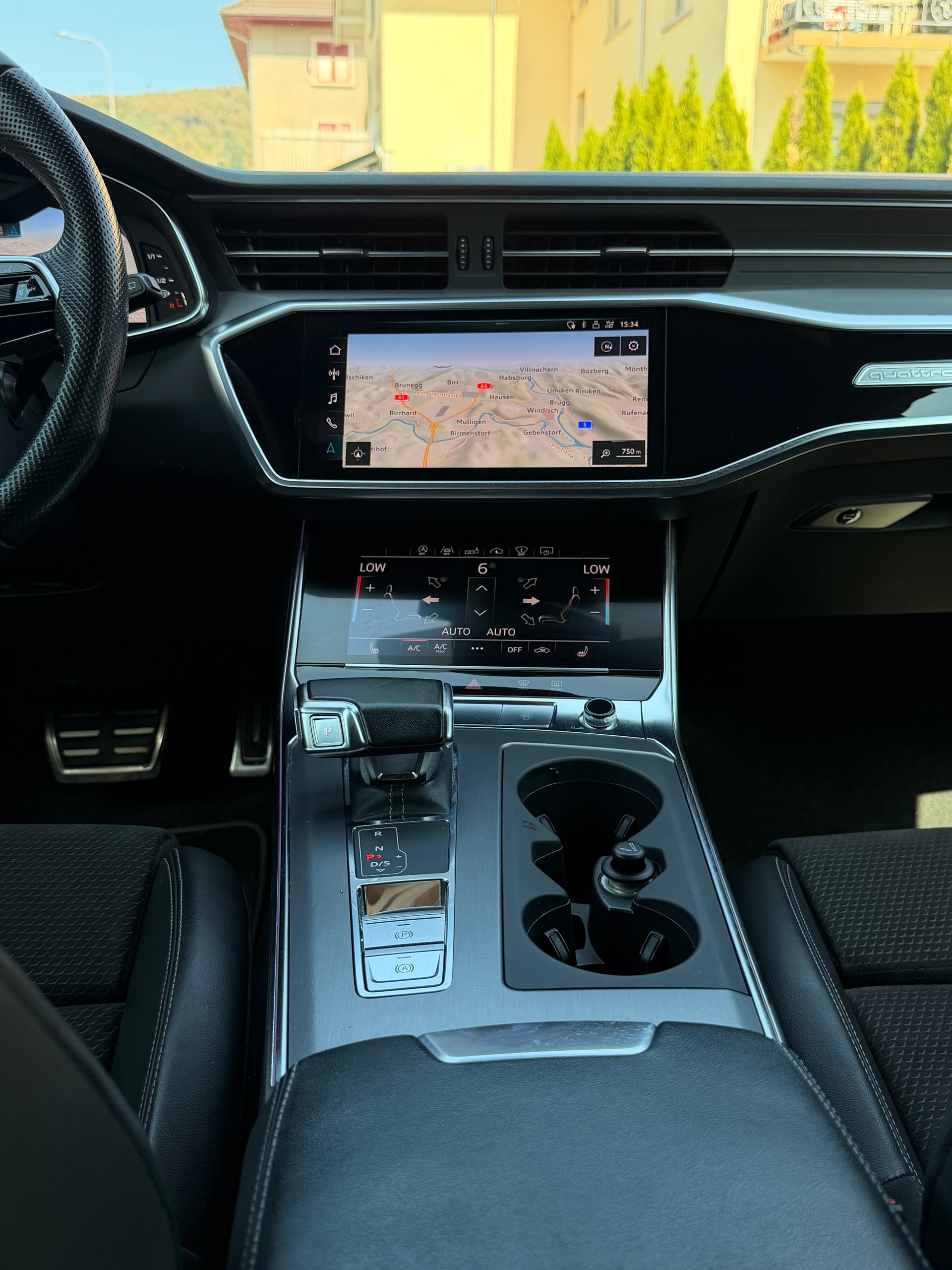 AUDI A6 Avant 45 TDI quattro tiptronic S-Line-image-11