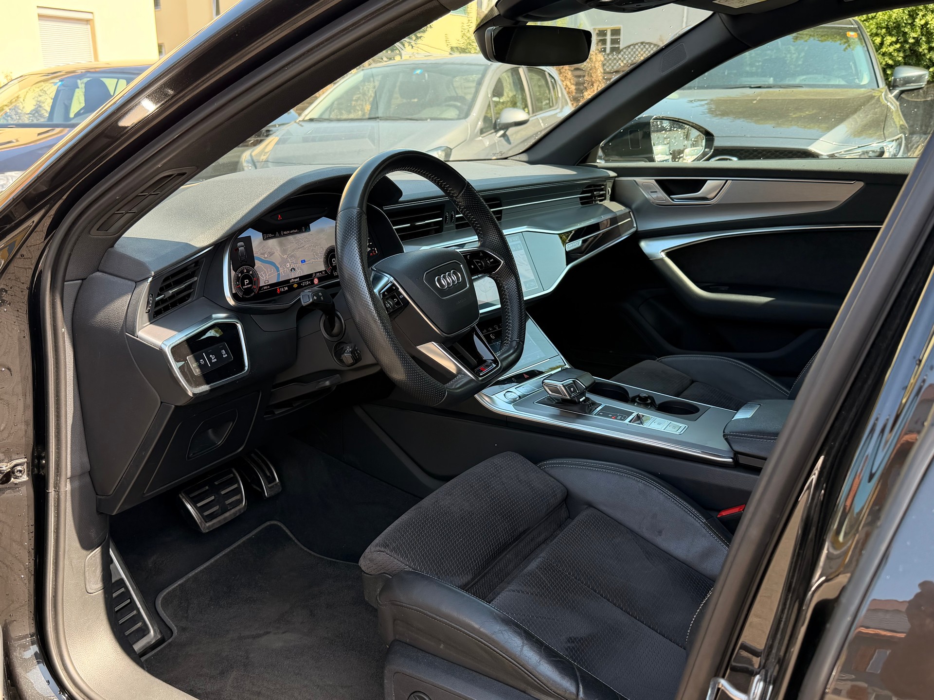 AUDI A6 Avant 45 TDI quattro tiptronic S-Line-image-8