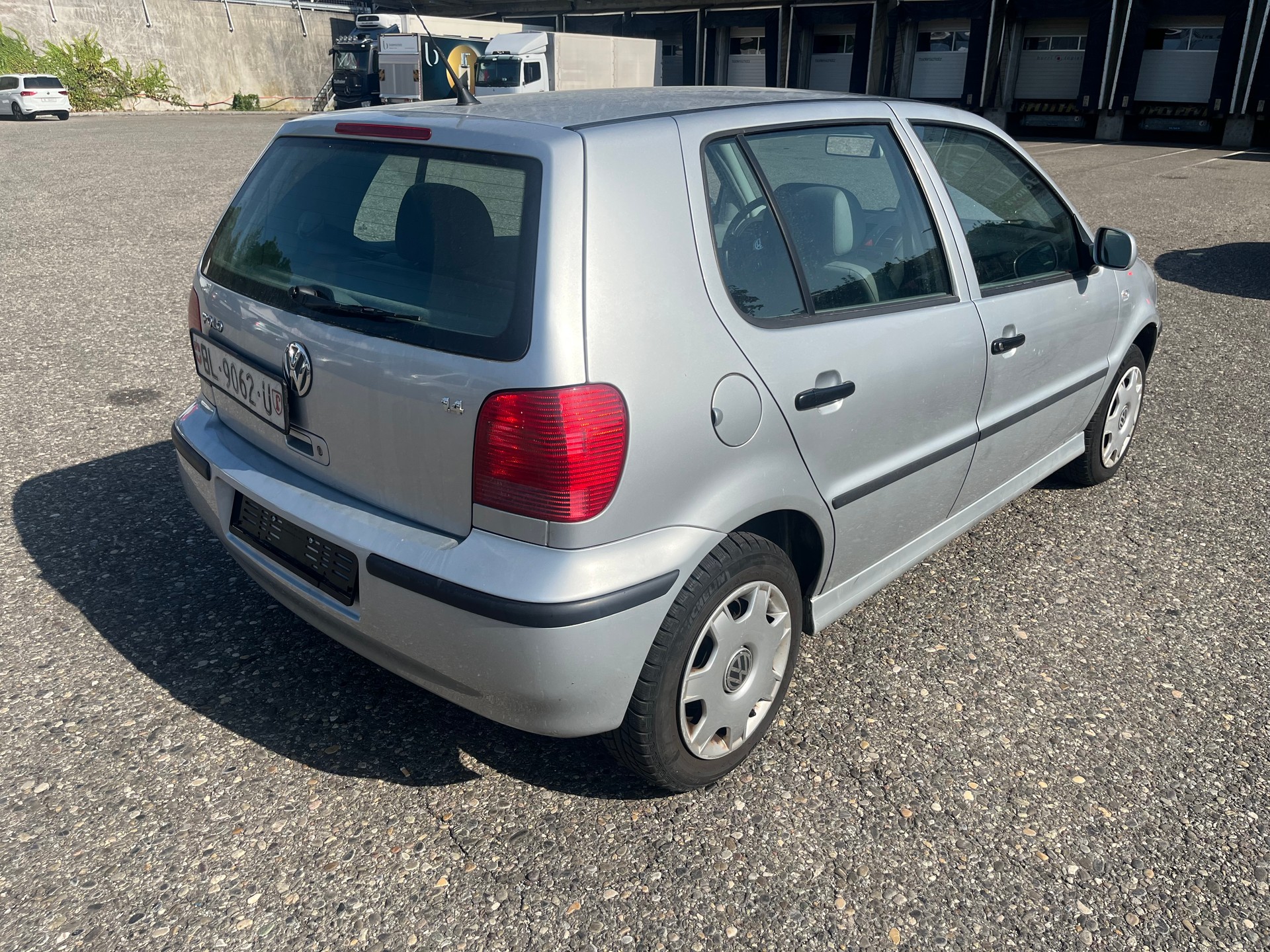 VW Polo 75 Trendline-image-2