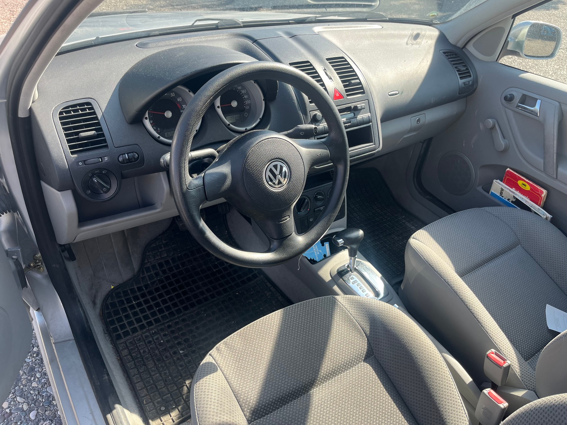 VW Polo 75 Trendline-image-4