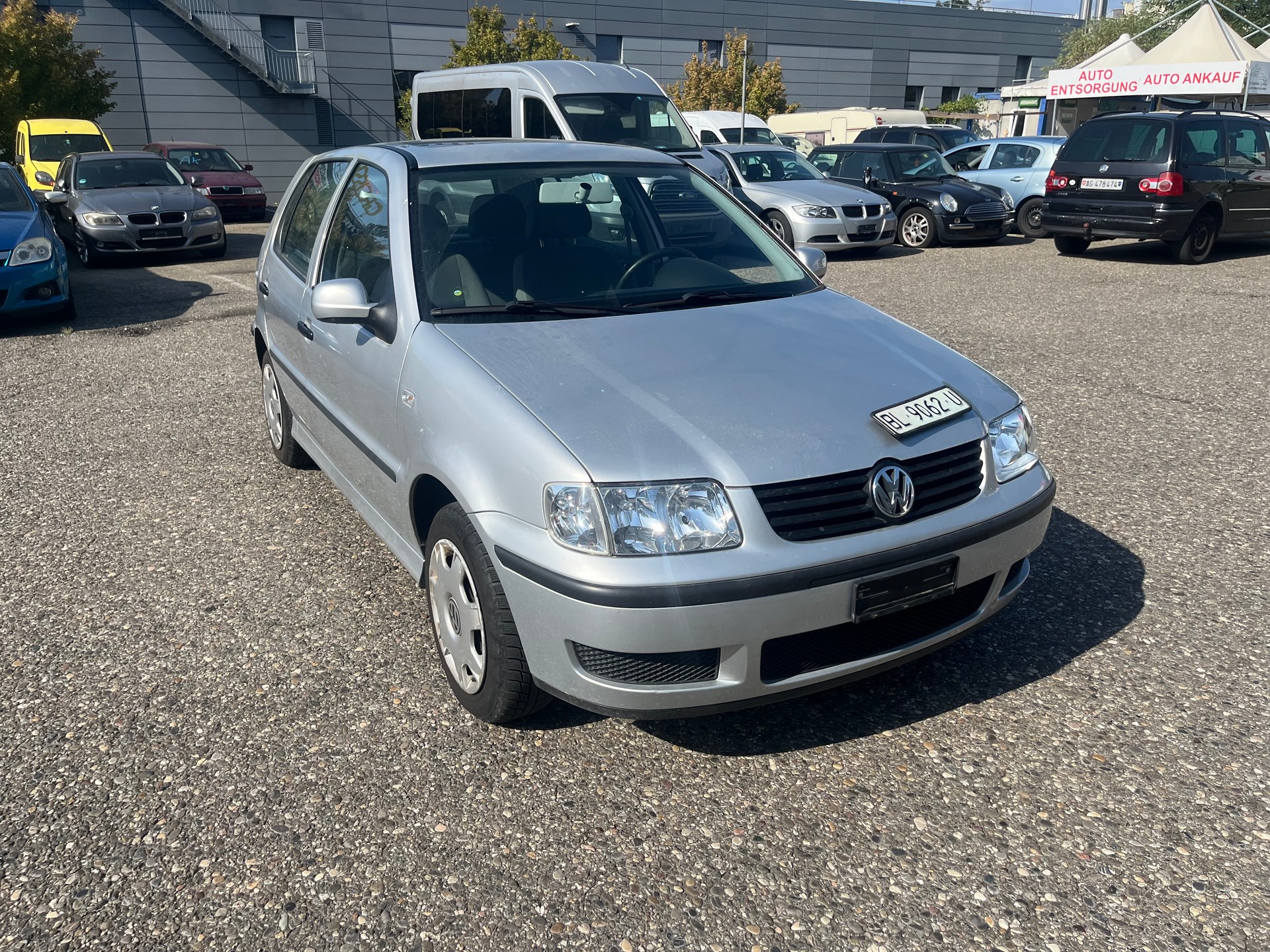VW Polo 75 Trendline-image-1