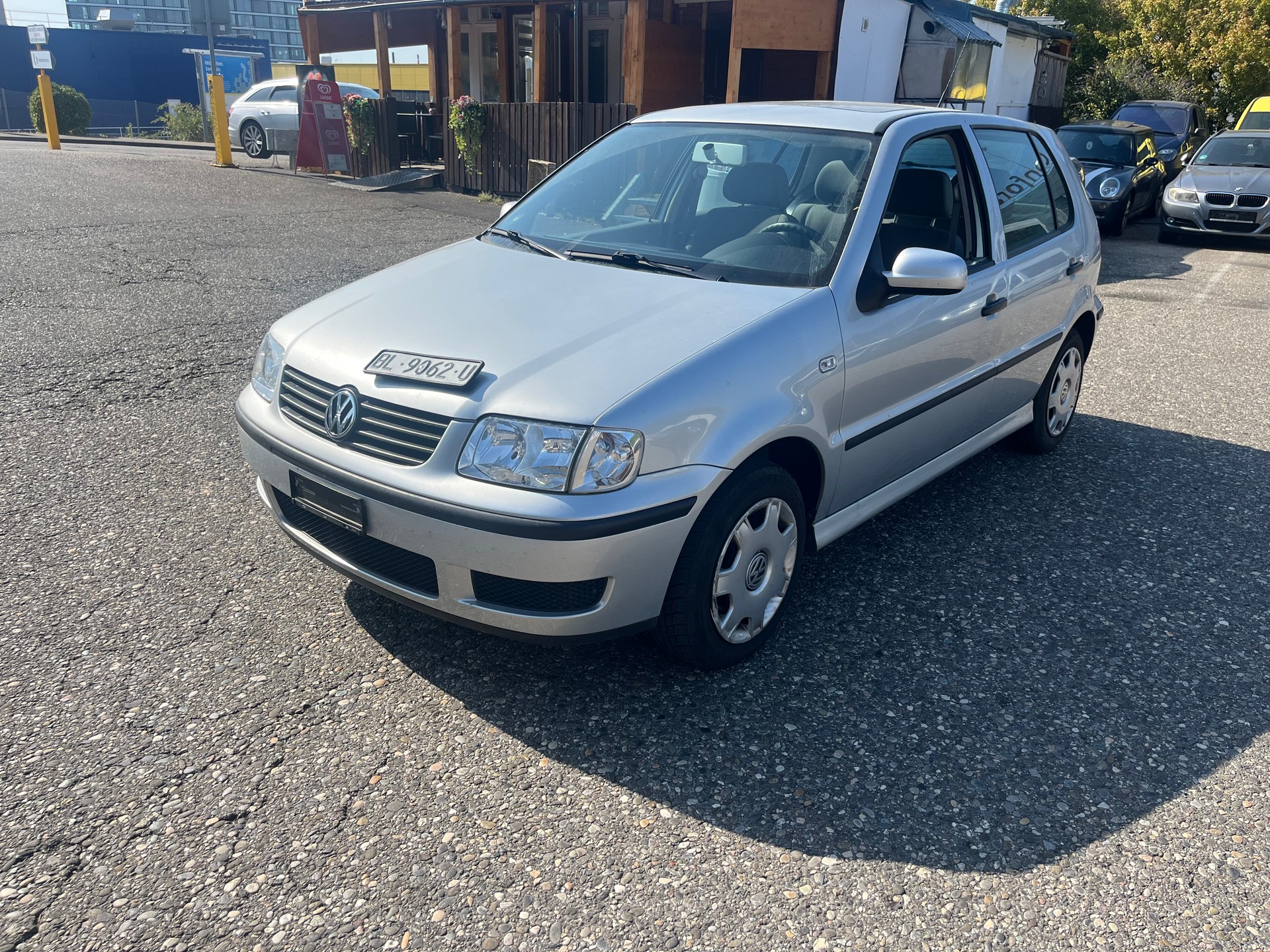 VW Polo 75 Trendline-image-0