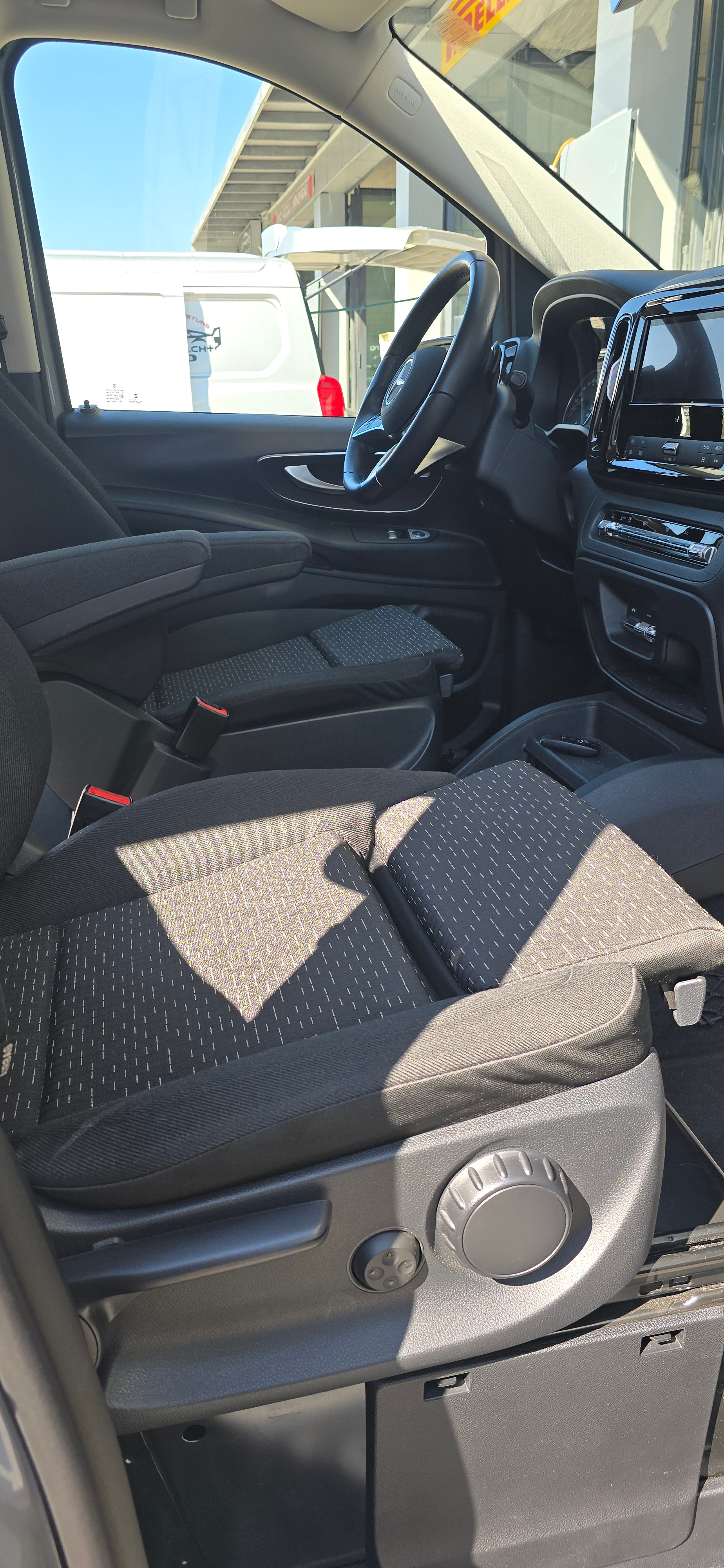 MERCEDES-BENZ Vito 116 CDI Lang Tourer 9G-Tronic 4M Select-image-1