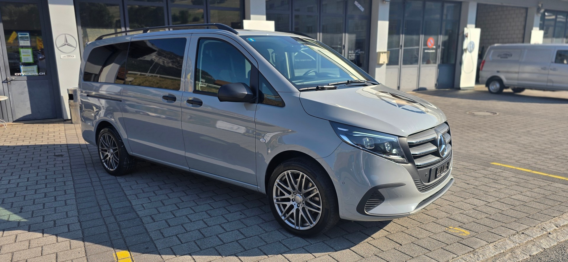 MERCEDES-BENZ Vito 116 CDI Lang Tourer 9G-Tronic 4M Select