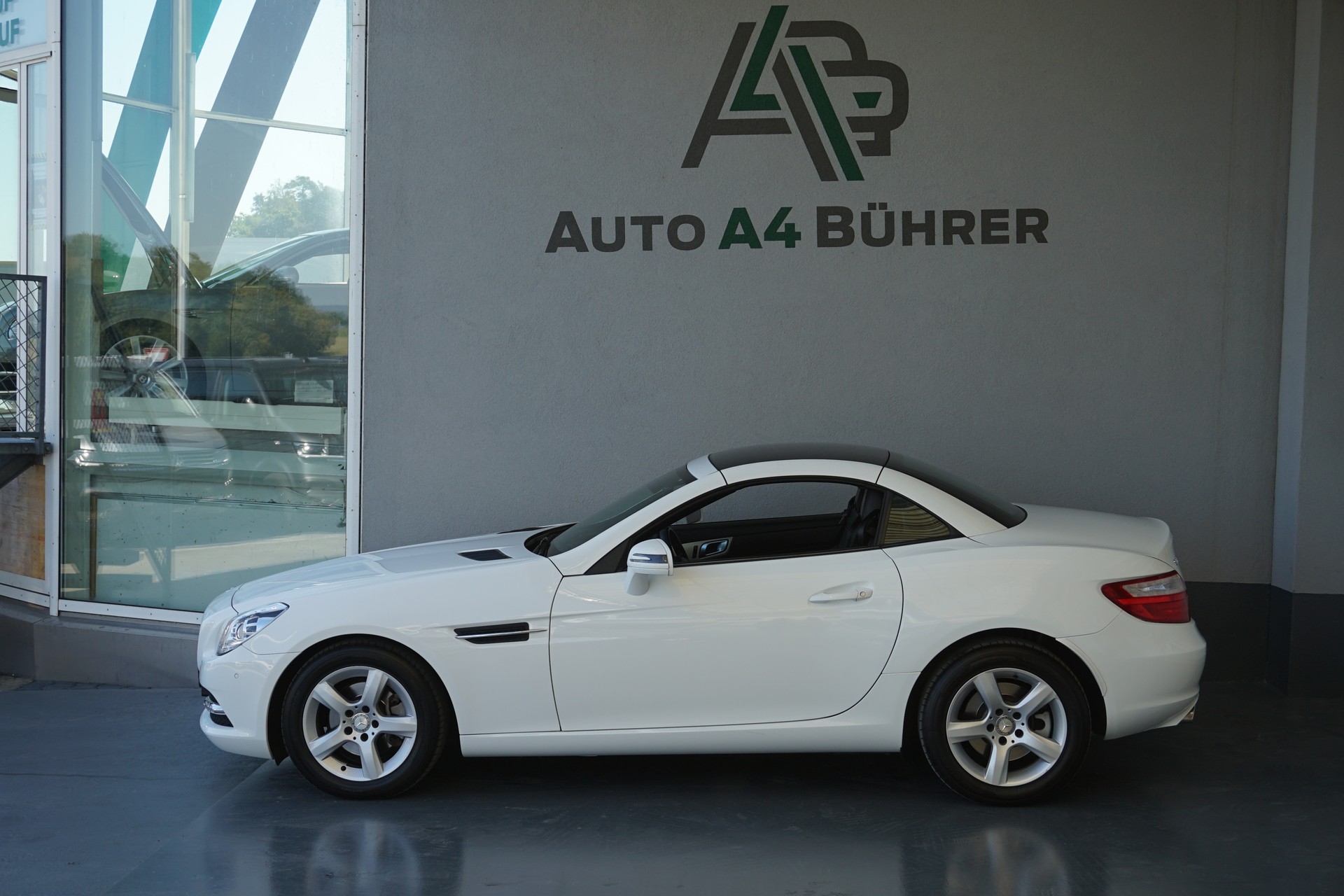 MERCEDES-BENZ SLK 200-image-0