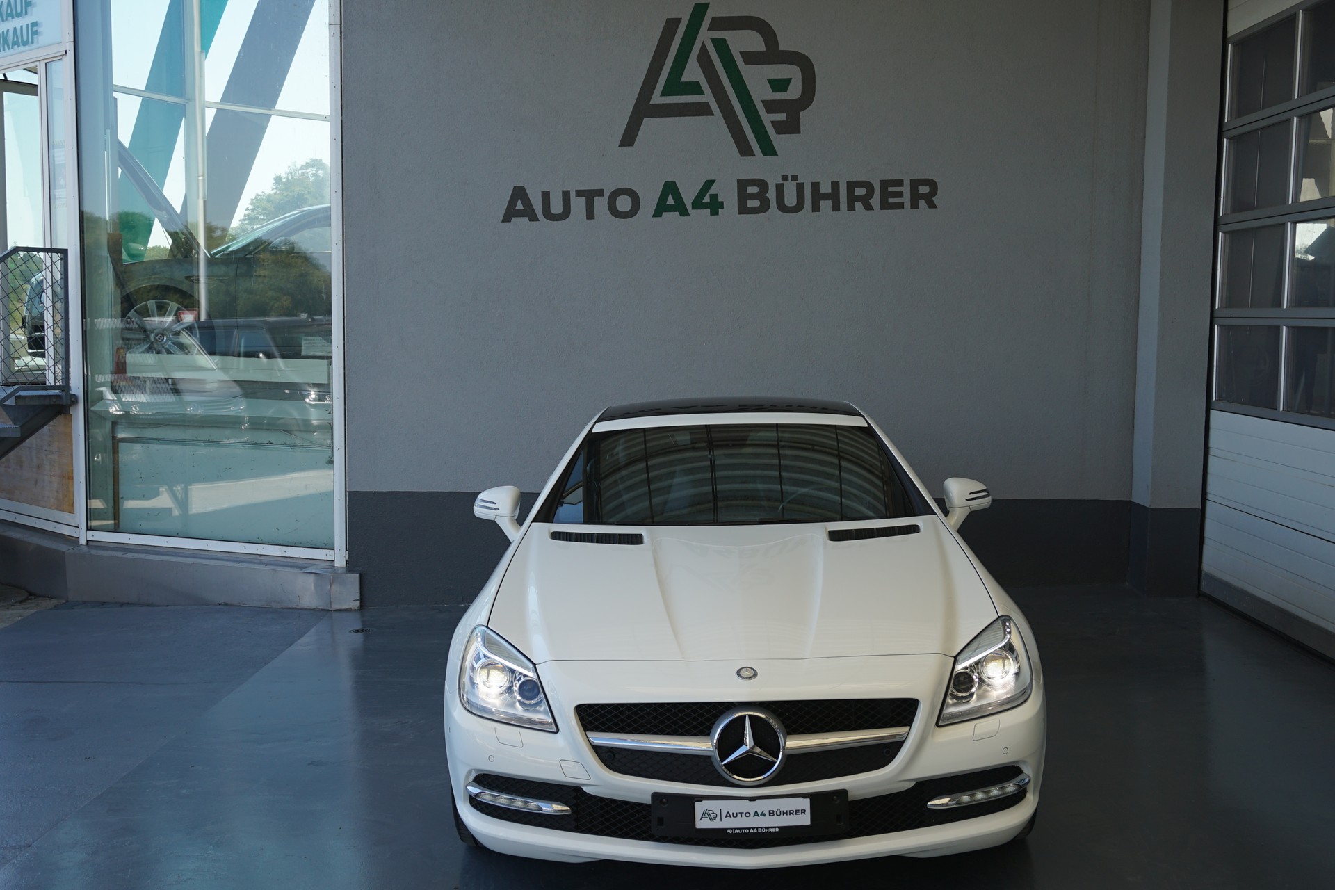 MERCEDES-BENZ SLK 200-image-15