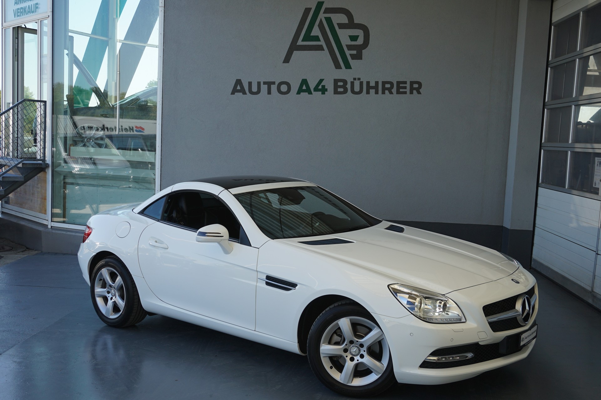MERCEDES-BENZ SLK 200-image-2