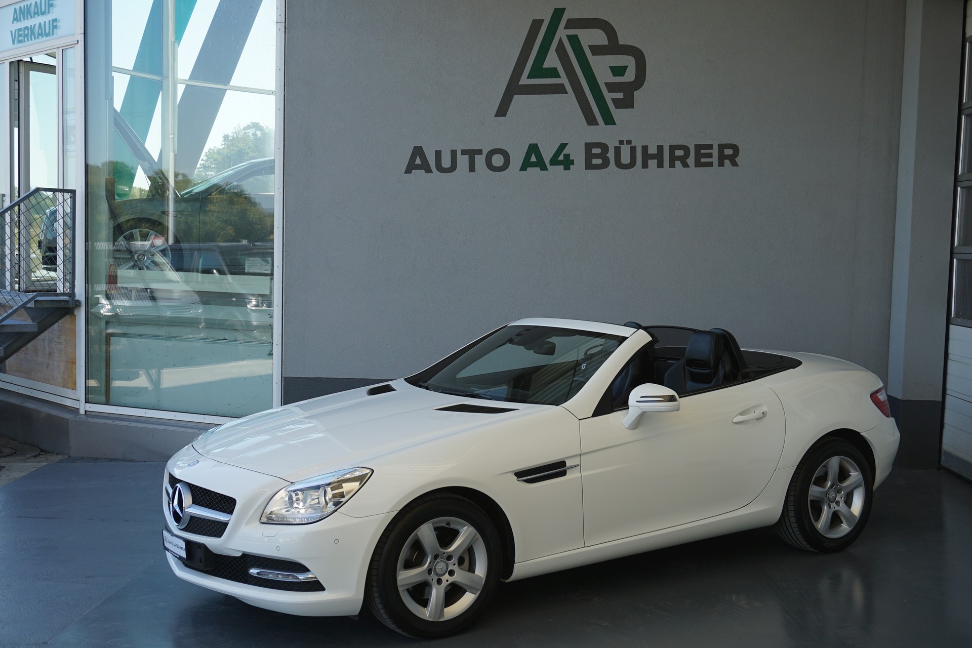 MERCEDES-BENZ SLK 200-image-8