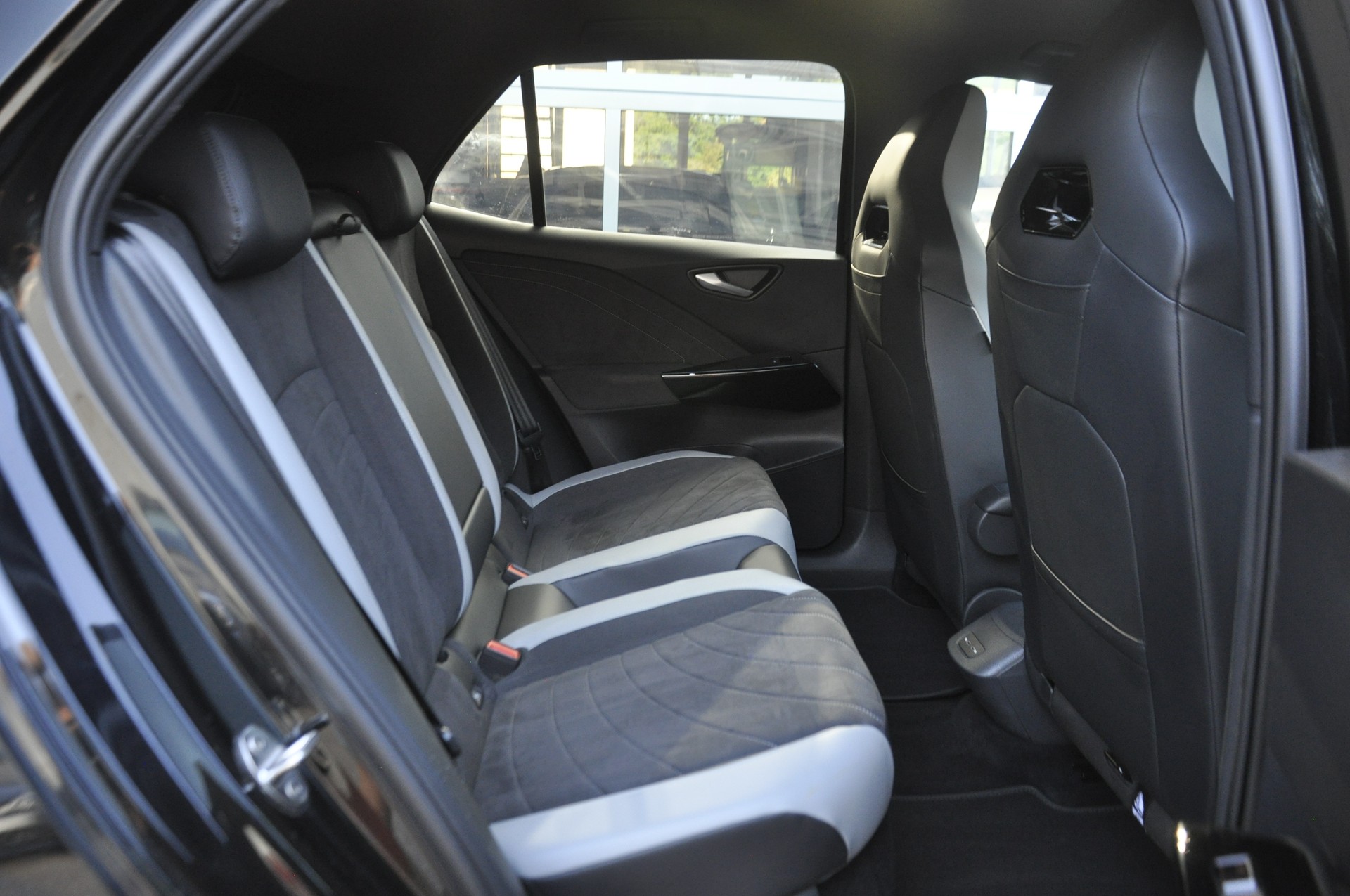 VW ID.3 Pro S 77 kWh Pro S I Facelift-image-8