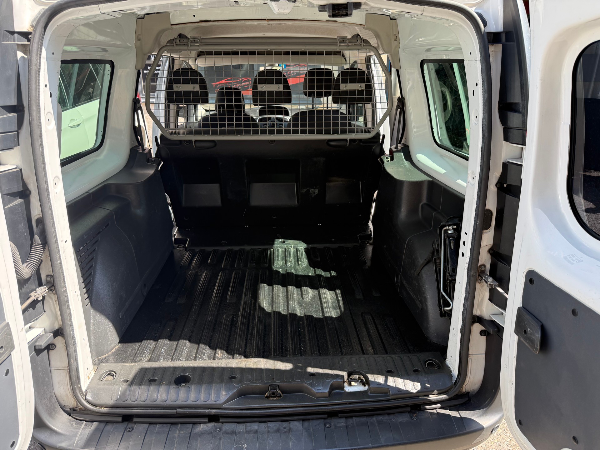 RENAULT MAXI 5 Plätze 110 dCi-image-7